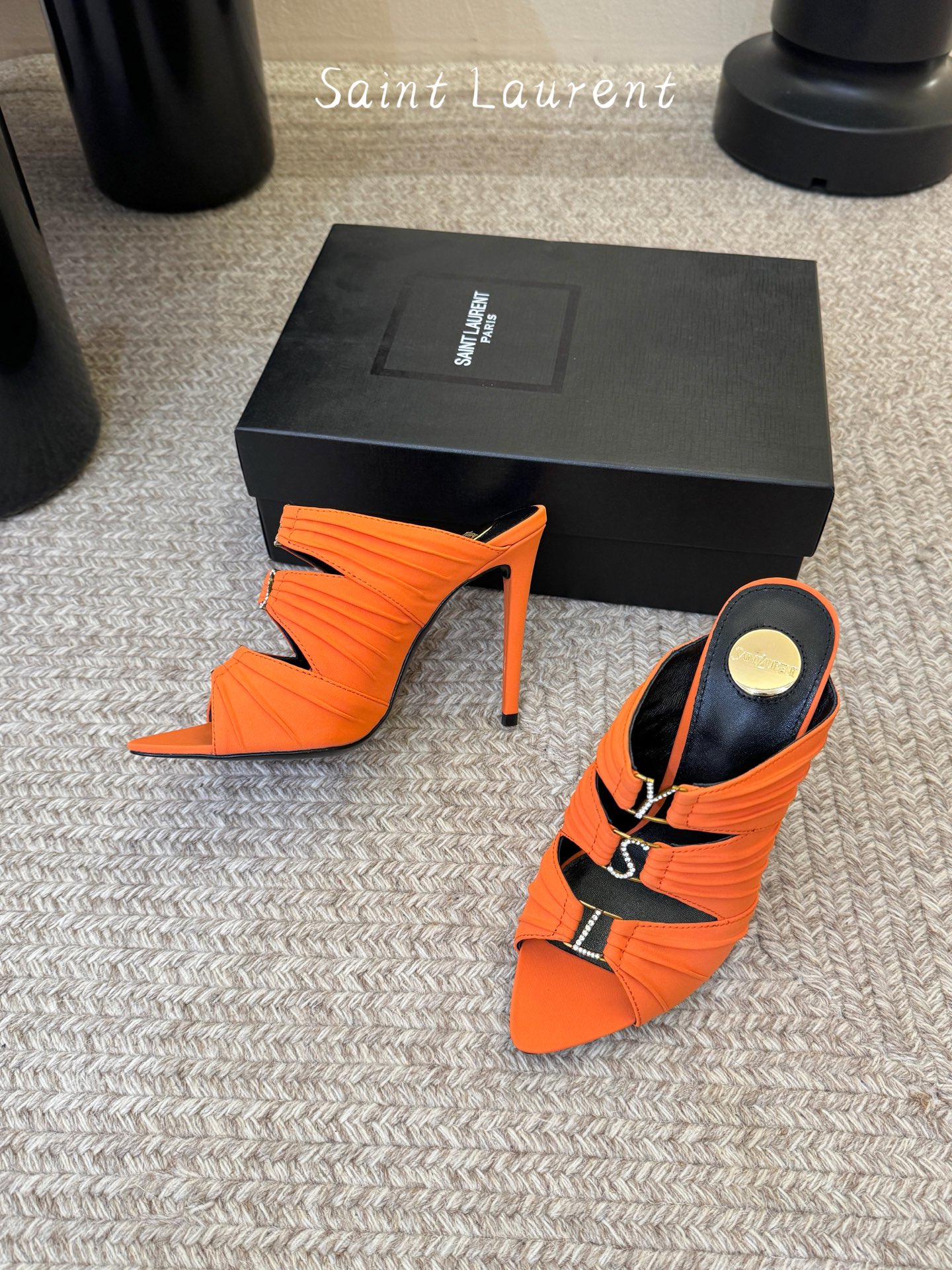 圣罗兰Saint Lauren* ss新YSL Logo高跟鞋拖Ysl走秀款高跟鞋 各种小裙子搭配起来 
