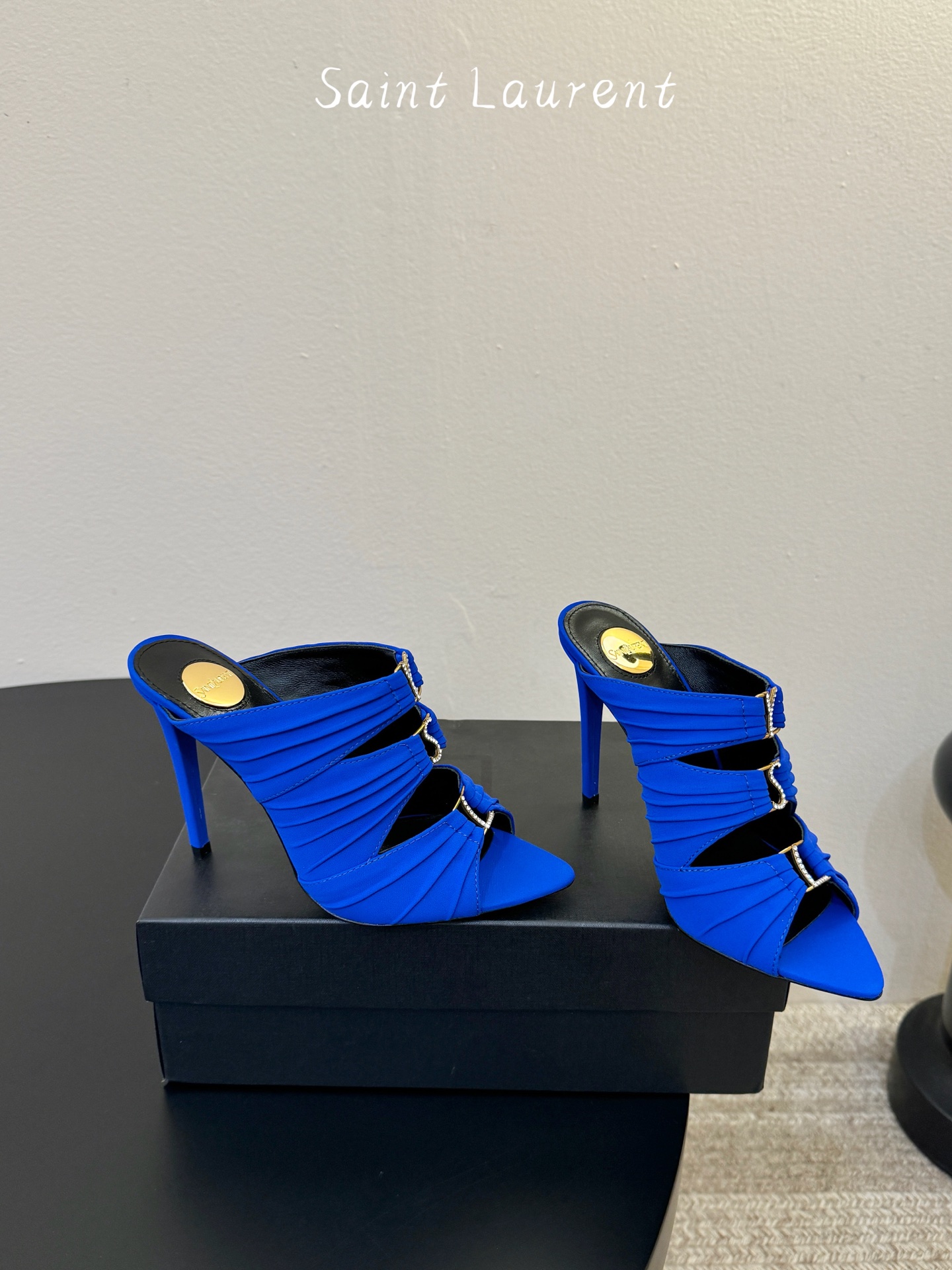 圣罗兰Saint Lauren* ss新YSL Logo高跟鞋拖Ysl走秀款高跟鞋 各种小裙子搭配起来 