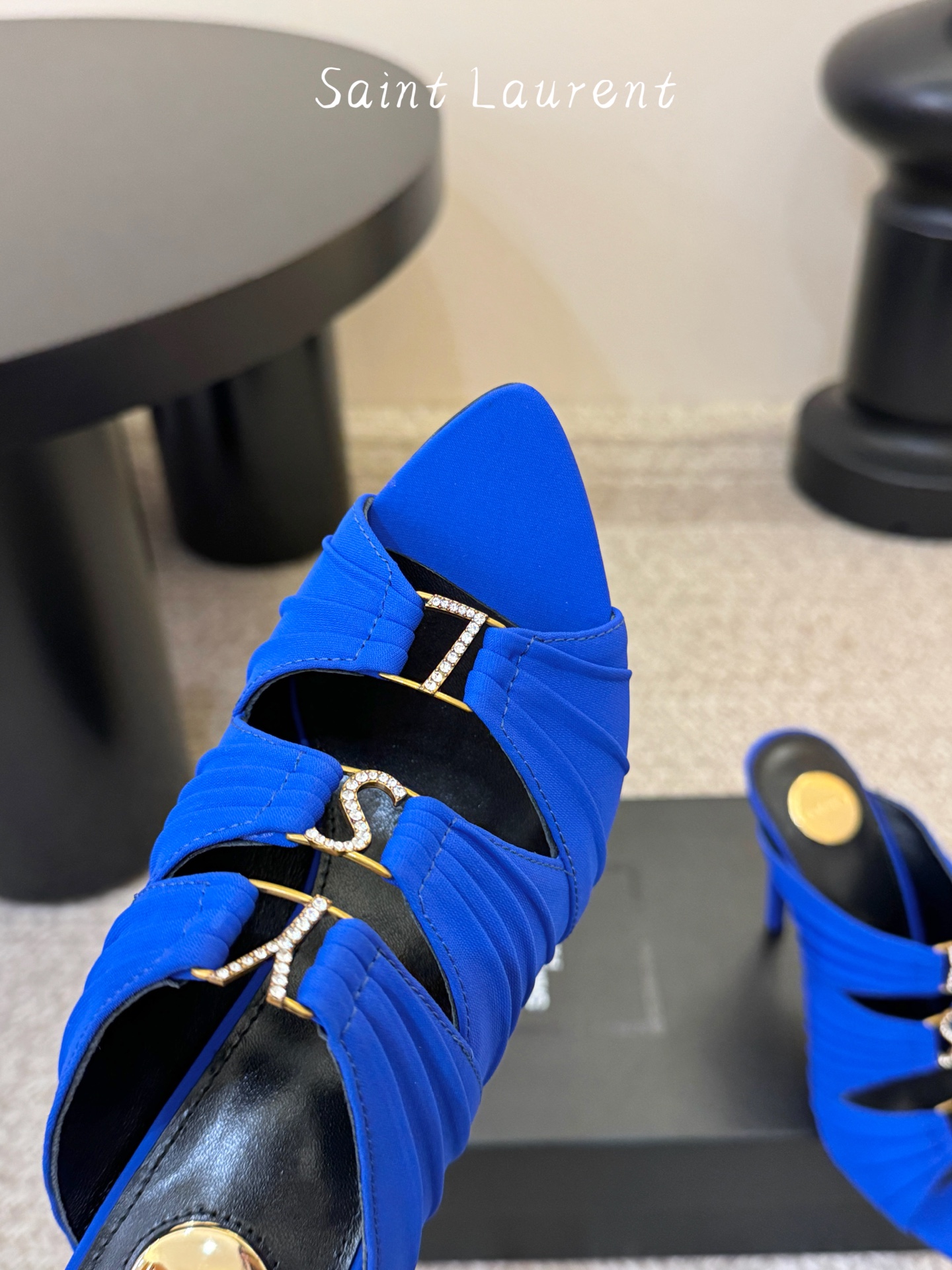 圣罗兰Saint Lauren* ss新YSL Logo高跟鞋拖Ysl走秀款高跟鞋 各种小裙子搭配起来 