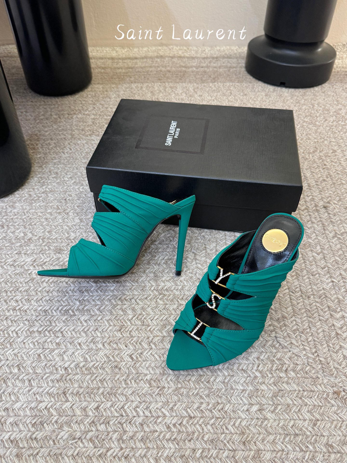 圣罗兰Saint Lauren* ss新YSL Logo高跟鞋拖Ysl走秀款高跟鞋 各种小裙子搭配起来 