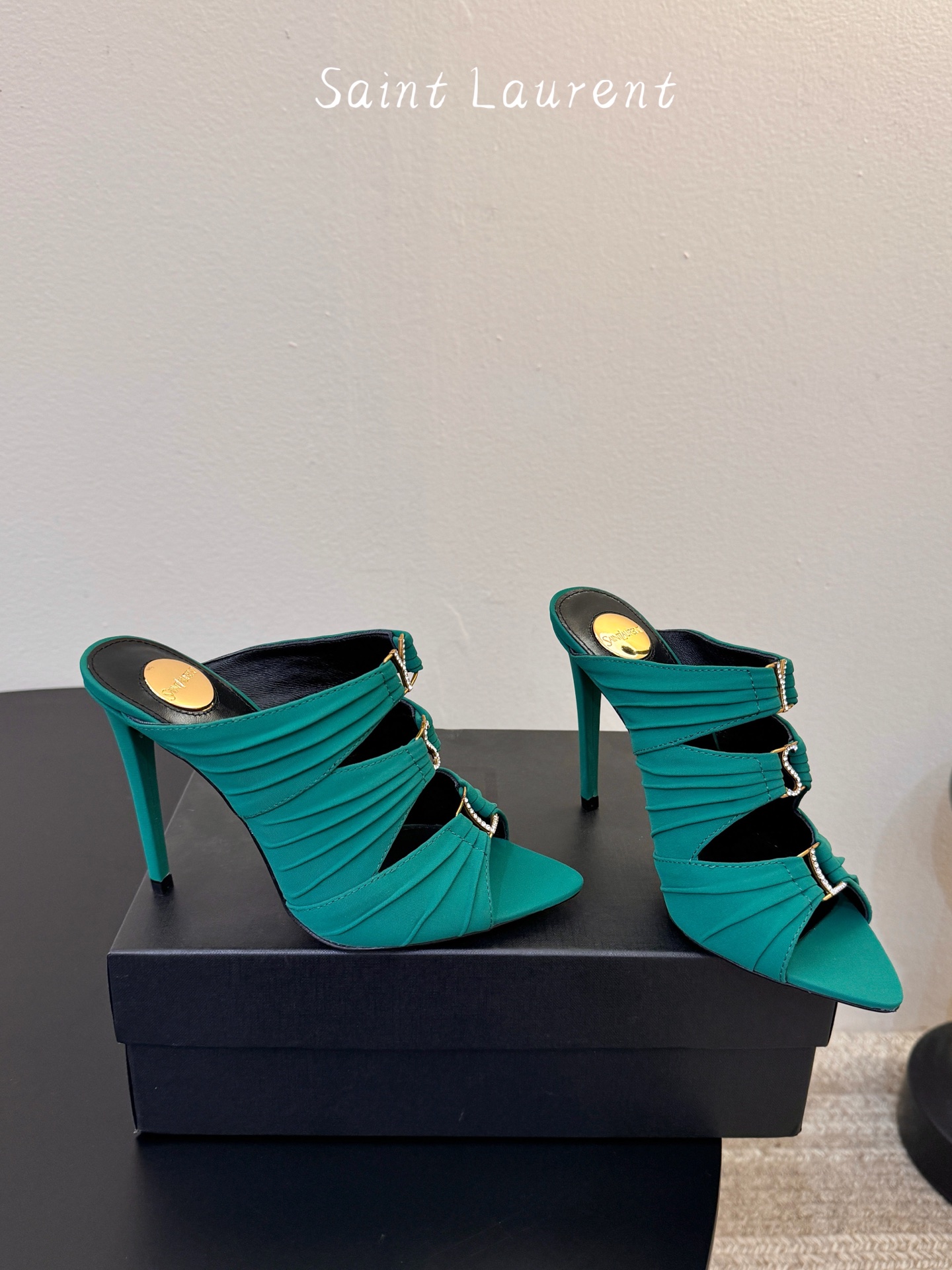 圣罗兰Saint Lauren* ss新YSL Logo高跟鞋拖Ysl走秀款高跟鞋 各种小裙子搭配起来 
