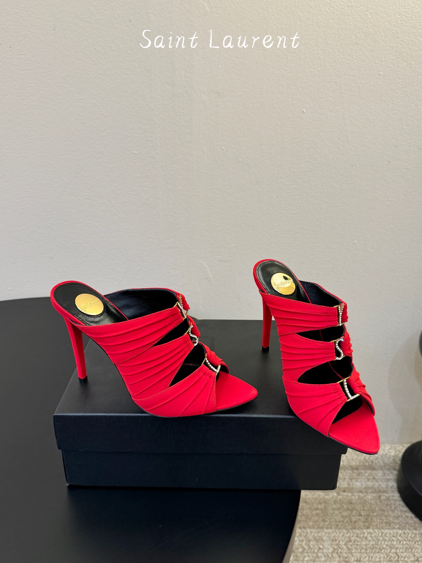 圣罗兰Saint Lauren* ss新YSL Logo高跟鞋拖Ysl走秀款高跟鞋 各种小裙子搭配起来 