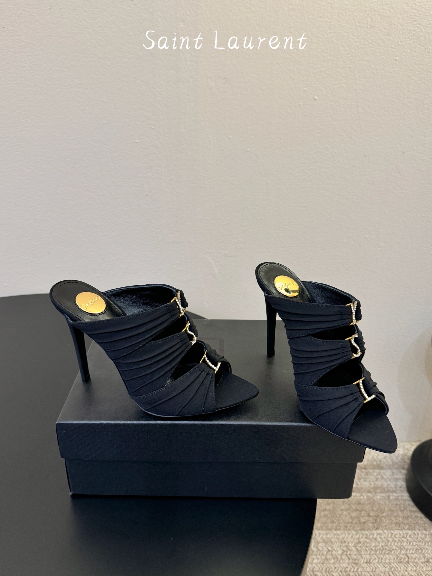 圣罗兰Saint Lauren* ss新YSL Logo高跟鞋拖Ysl走秀款高跟鞋 各种小裙子搭配起来 