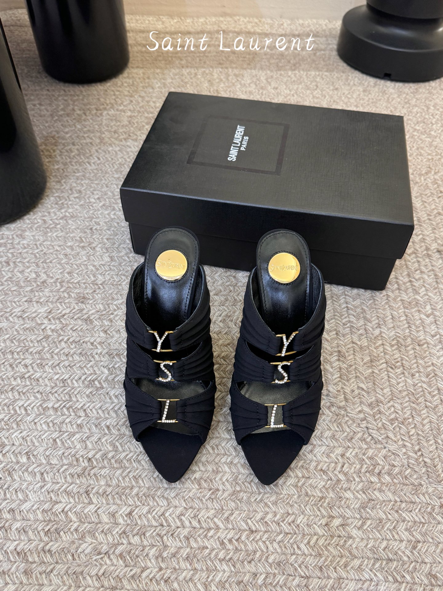 圣罗兰Saint Lauren* ss新YSL Logo高跟鞋拖Ysl走秀款高跟鞋 各种小裙子搭配起来 