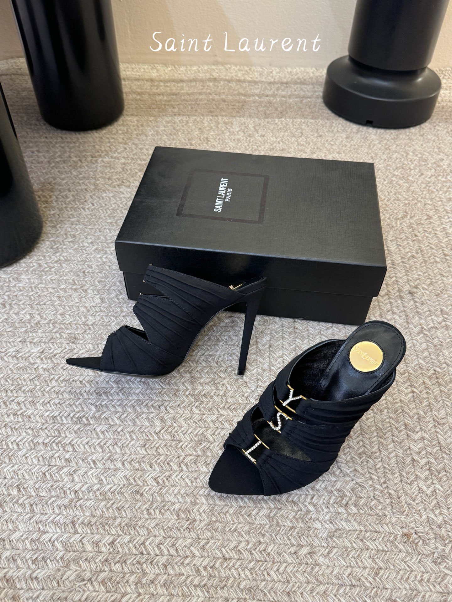 圣罗兰Saint Lauren* ss新YSL Logo高跟鞋拖Ysl走秀款高跟鞋 各种小裙子搭配起来 