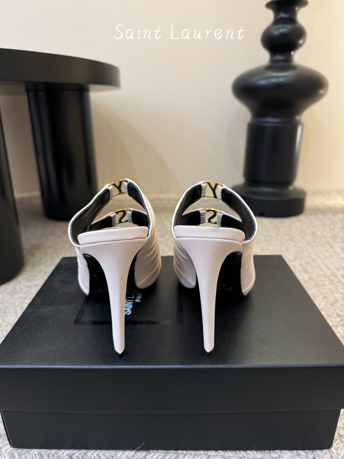 圣罗兰Saint Lauren* ss新YSL Logo高跟鞋拖Ysl走秀款高跟鞋 各种小裙子搭配起来 