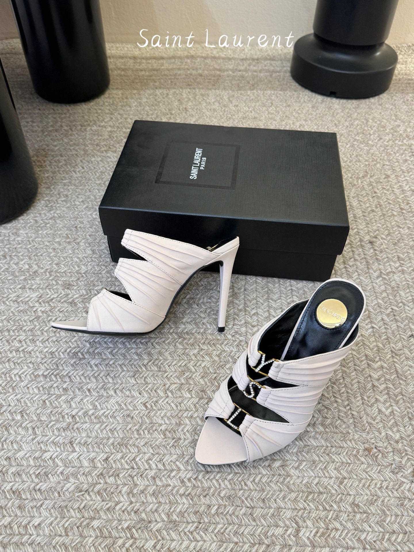 圣罗兰Saint Lauren* ss新YSL Logo高跟鞋拖Ysl走秀款高跟鞋 各种小裙子搭配起来 