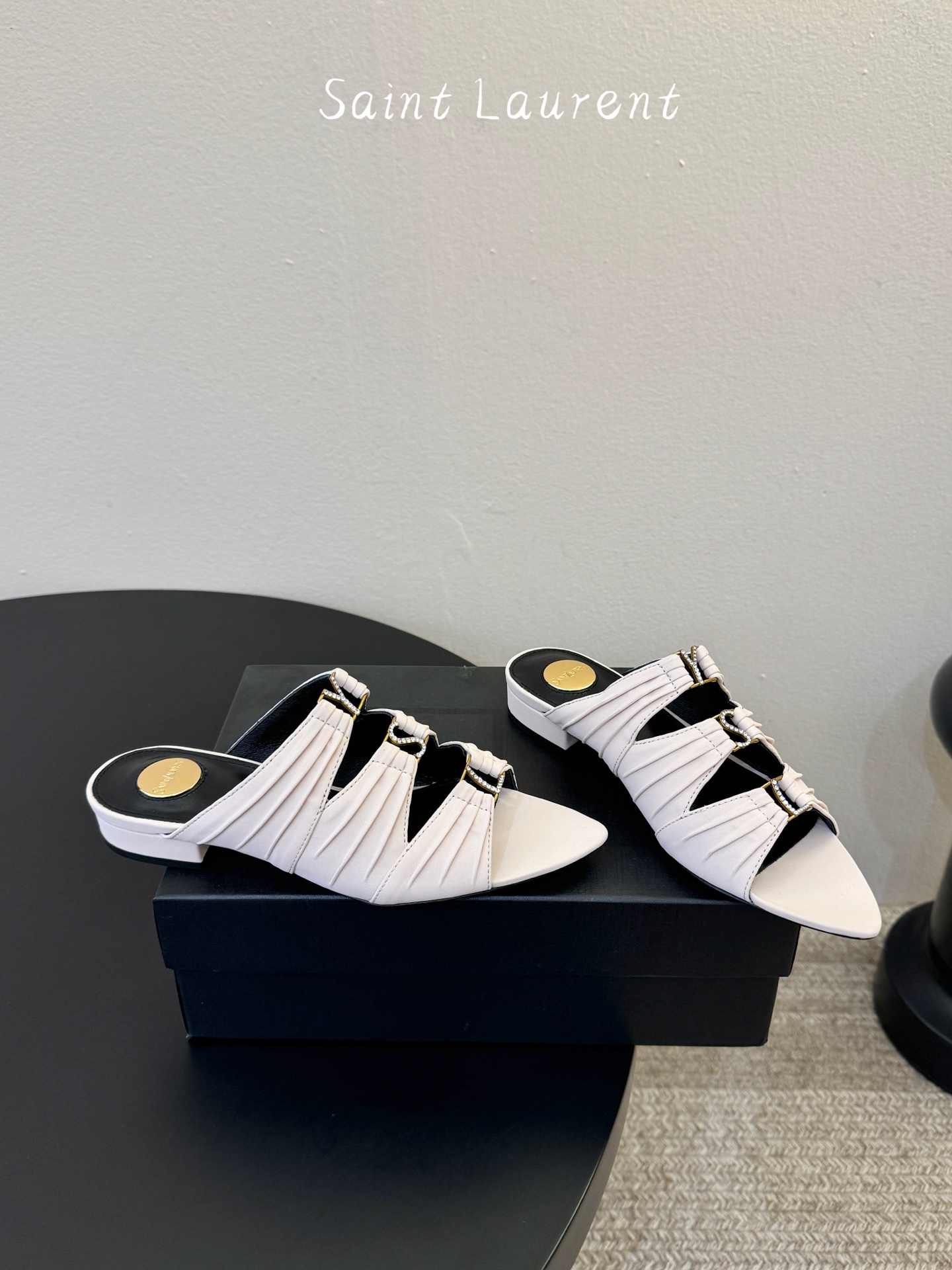 圣罗兰Saint Lauren* ss新YSL Logo高跟鞋拖Ysl走秀款高跟鞋 各种小裙子搭配起来 