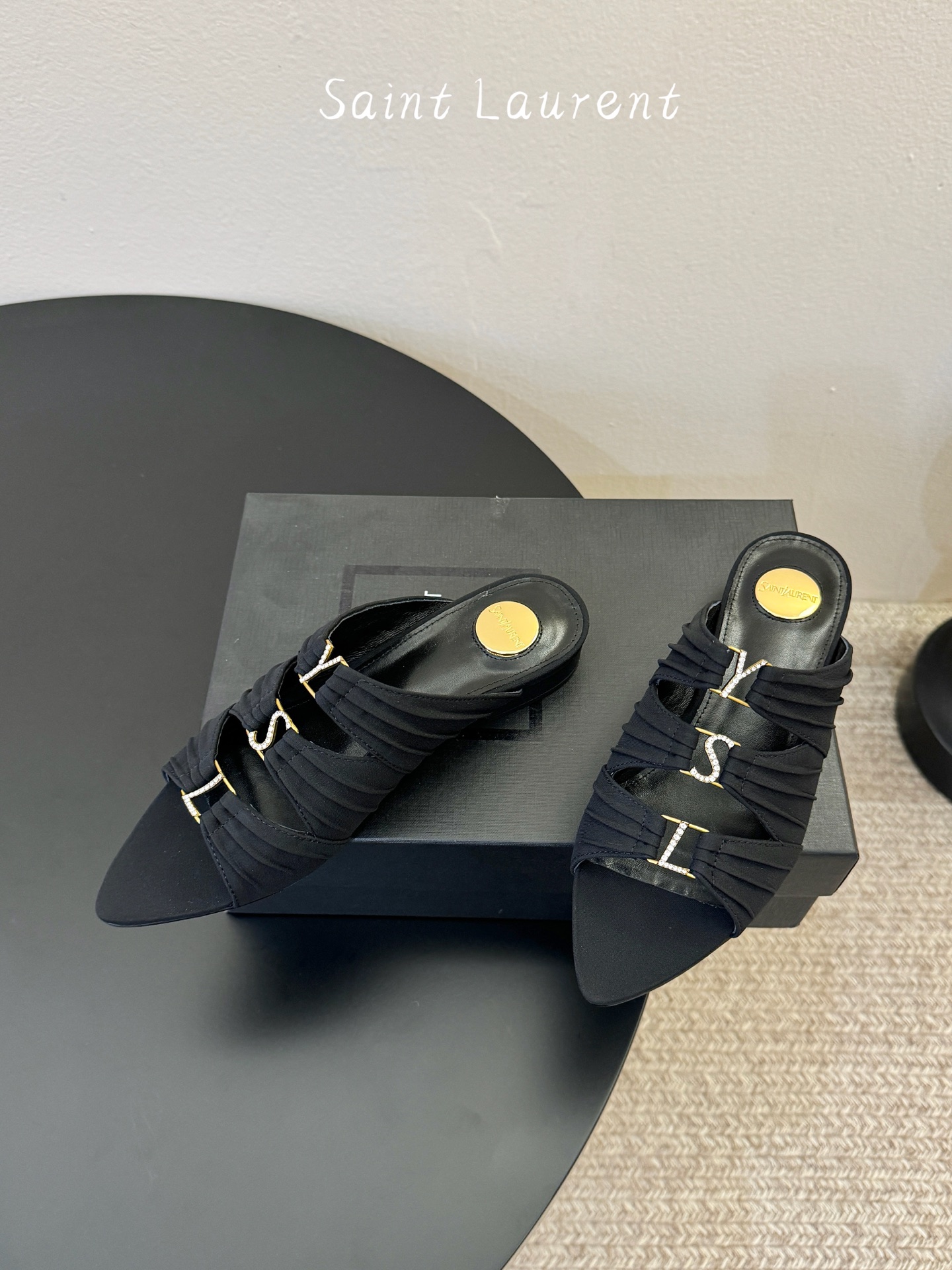 圣罗兰Saint Lauren* ss新YSL Logo高跟鞋拖Ysl走秀款高跟鞋 各种小裙子搭配起来 