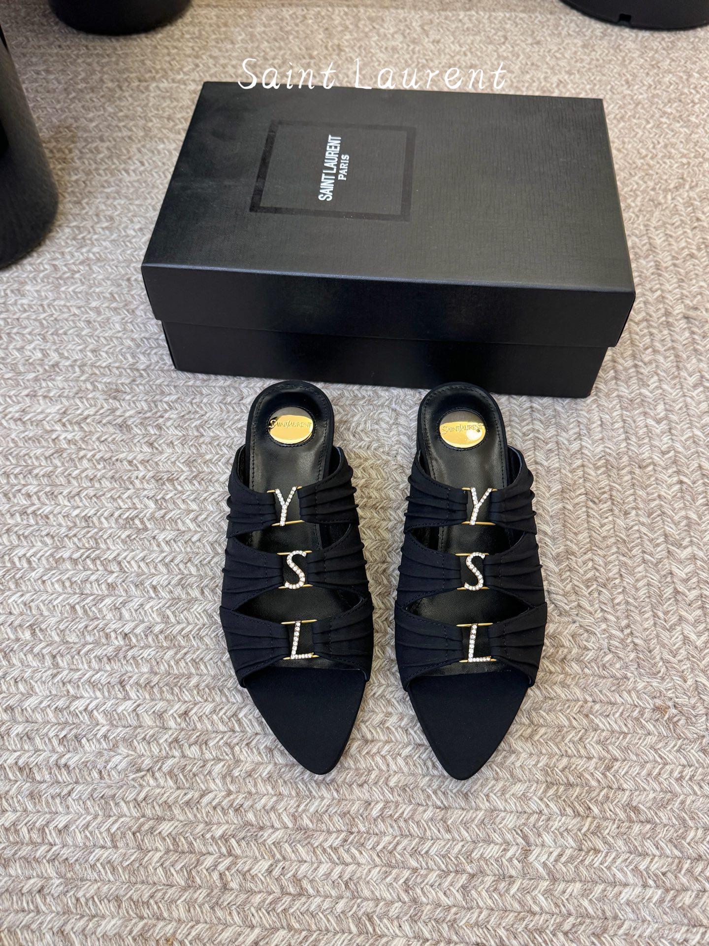 圣罗兰Saint Lauren* ss新YSL Logo高跟鞋拖Ysl走秀款高跟鞋 各种小裙子搭配起来 