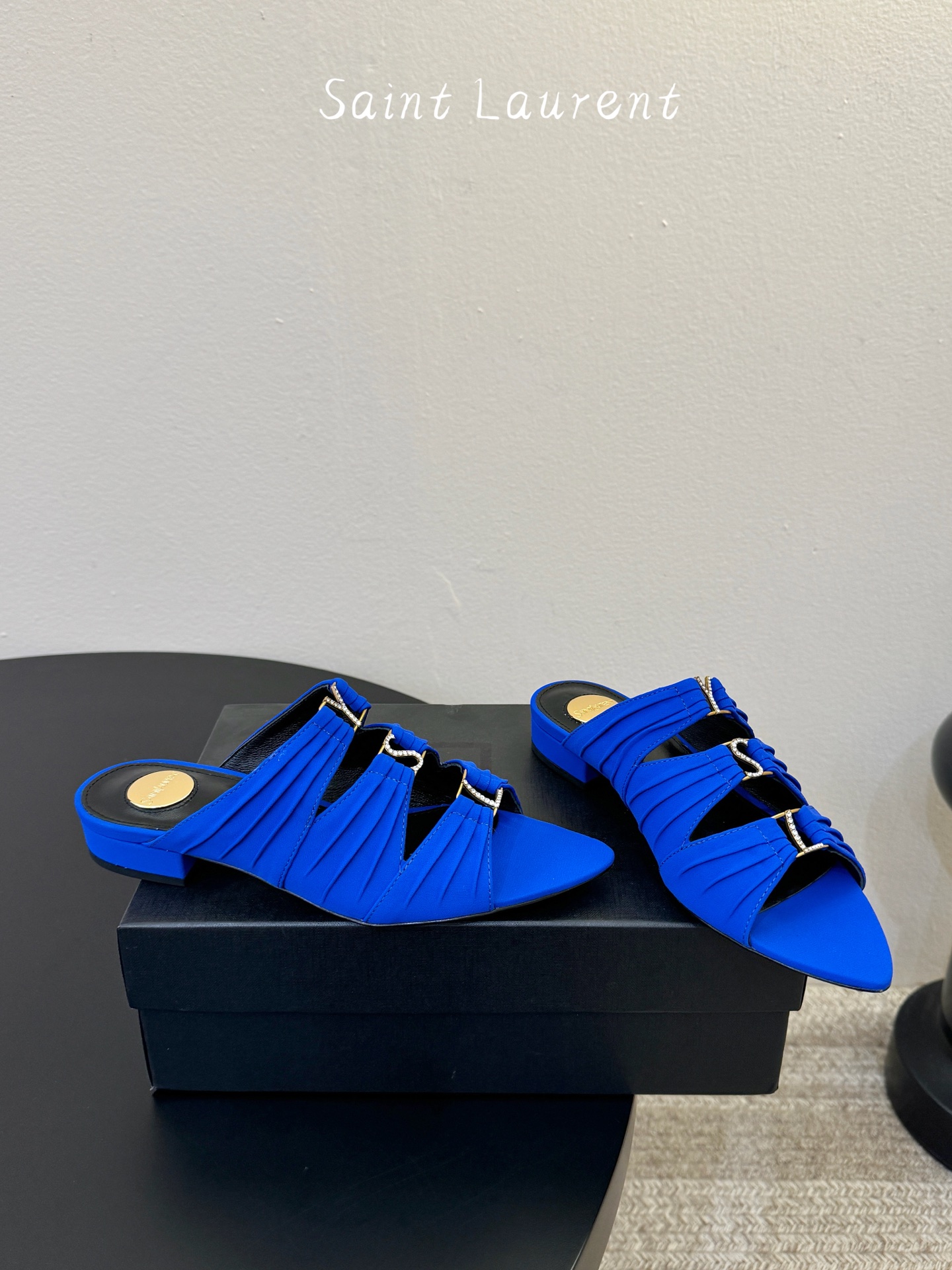 圣罗兰Saint Lauren* ss新YSL Logo高跟鞋拖Ysl走秀款高跟鞋 各种小裙子搭配起来 