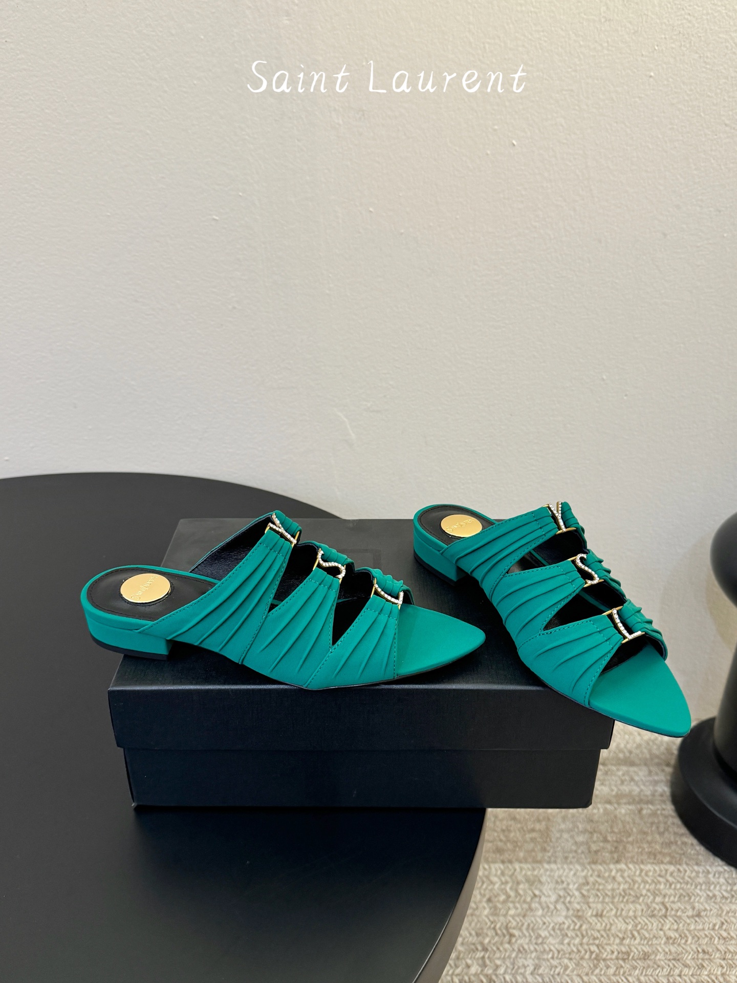 圣罗兰Saint Lauren* ss新YSL Logo高跟鞋拖Ysl走秀款高跟鞋 各种小裙子搭配起来 