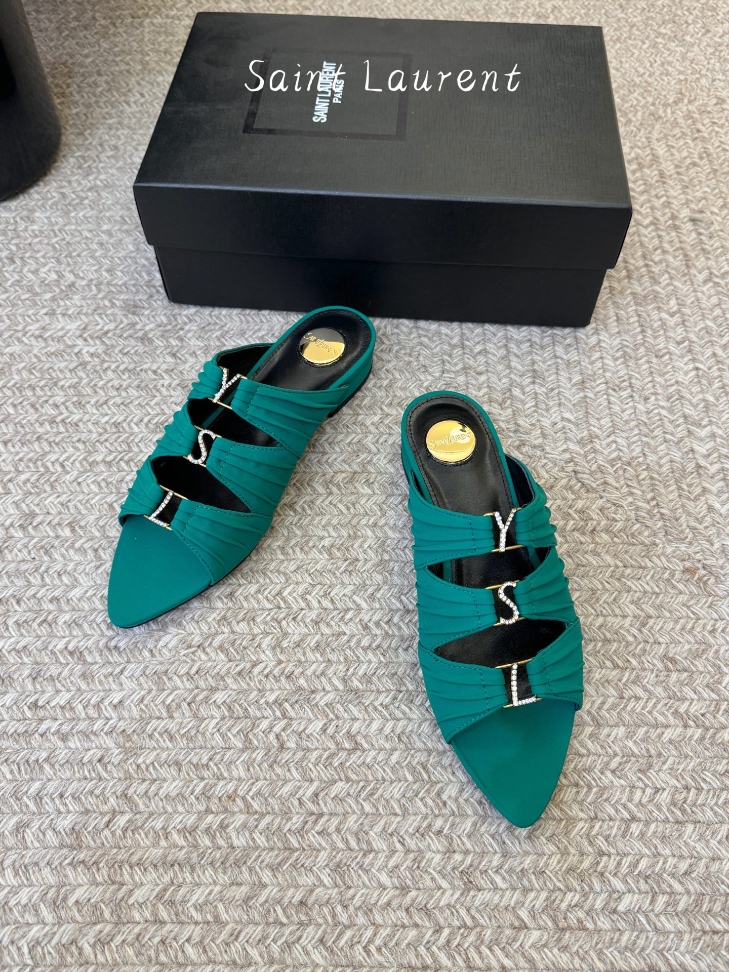 圣罗兰Saint Lauren* ss新YSL Logo高跟鞋拖Ysl走秀款高跟鞋 各种小裙子搭配起来 