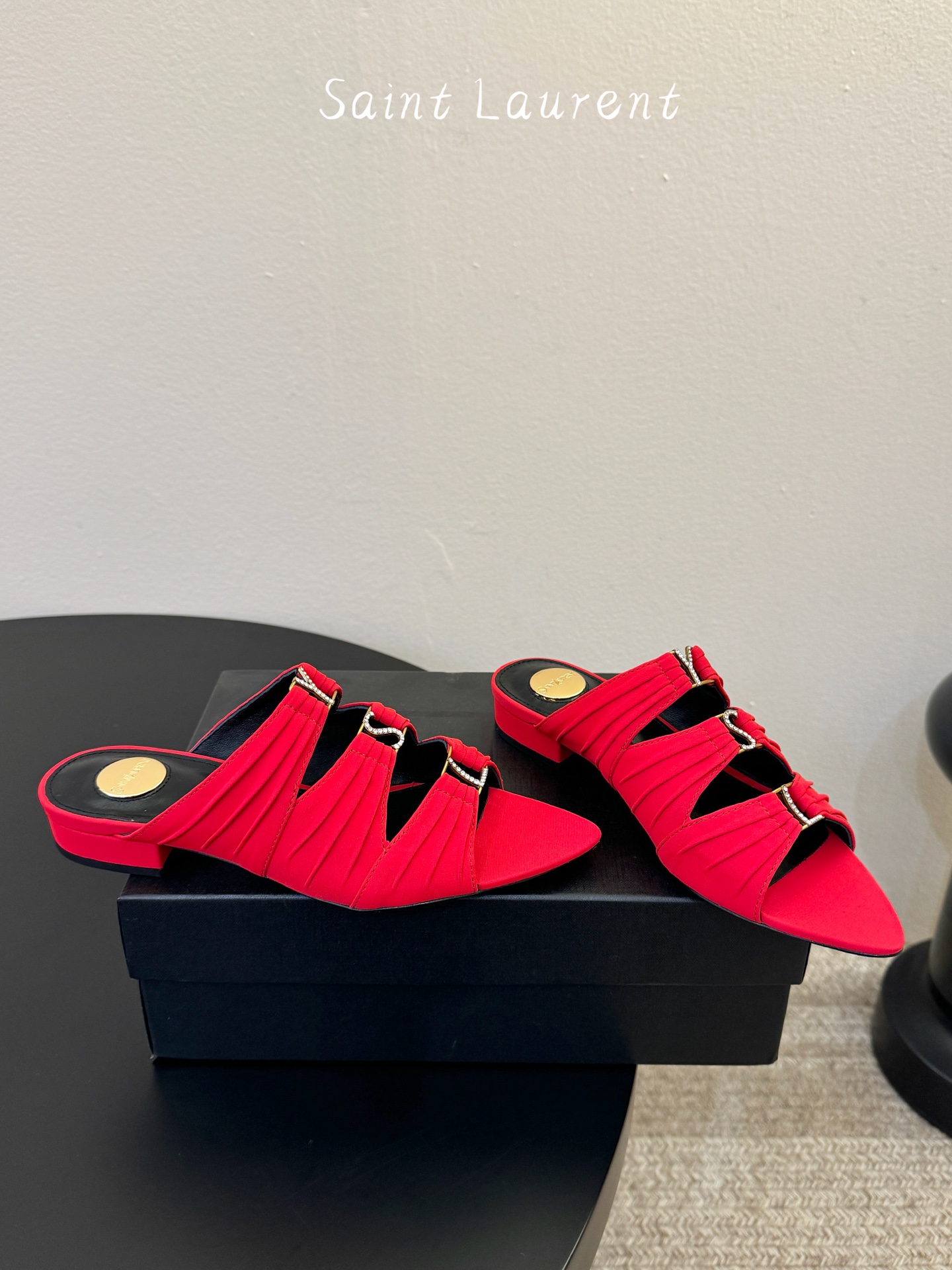 圣罗兰Saint Lauren* ss新YSL Logo高跟鞋拖Ysl走秀款高跟鞋 各种小裙子搭配起来 