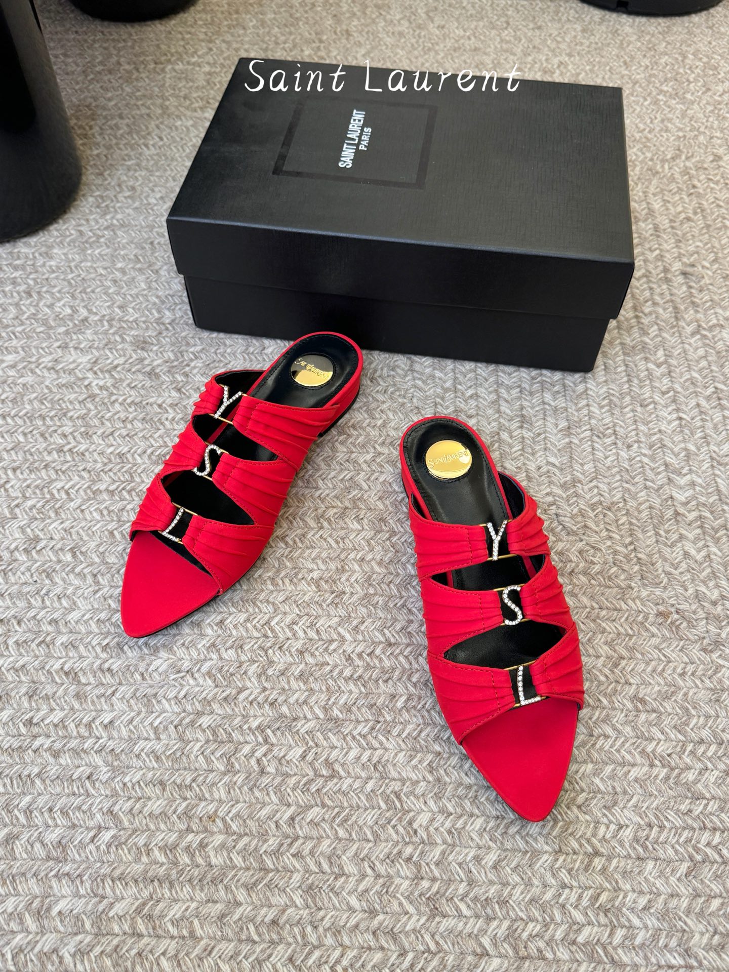 圣罗兰Saint Lauren* ss新YSL Logo高跟鞋拖Ysl走秀款高跟鞋 各种小裙子搭配起来 