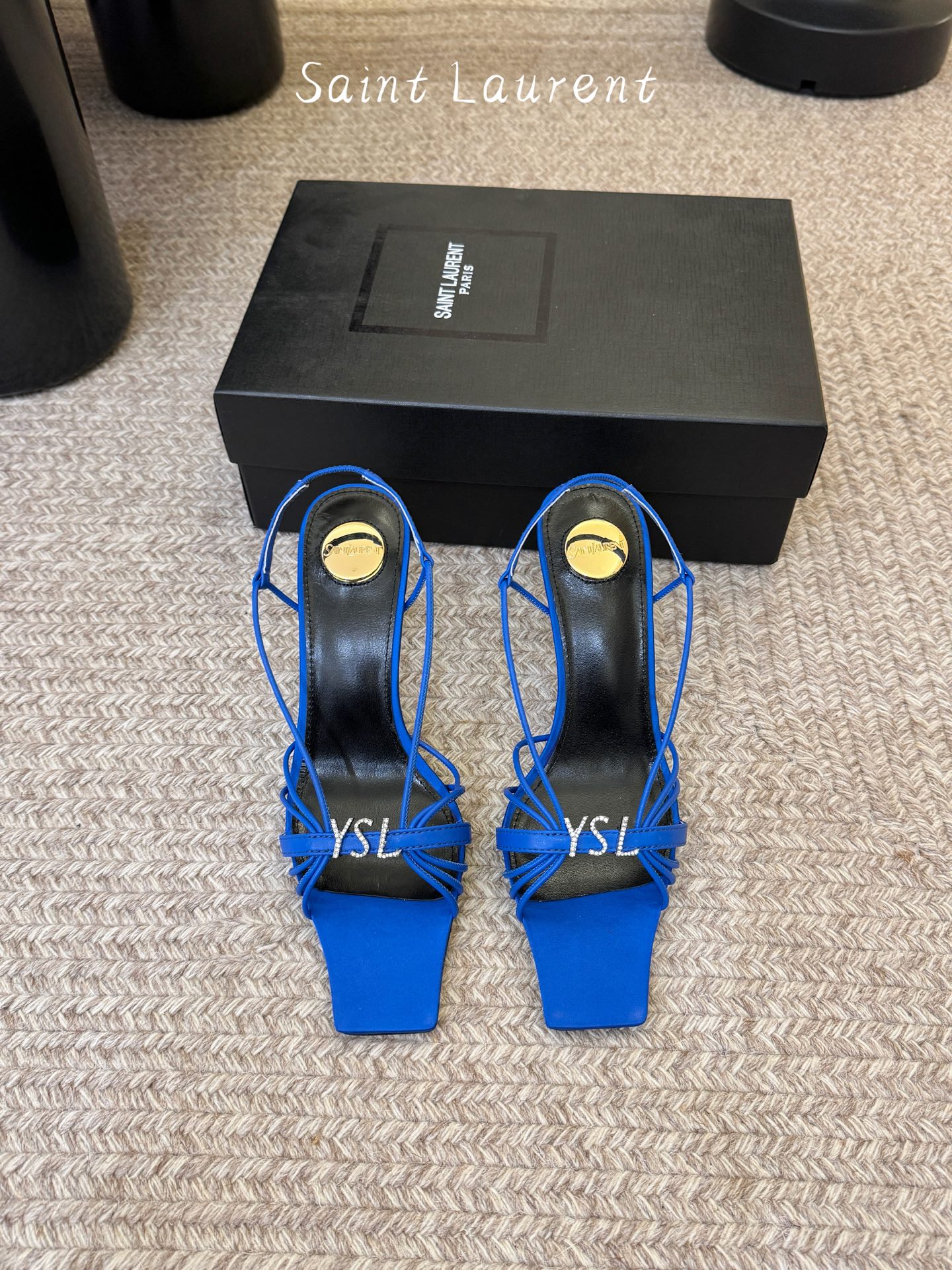 圣罗兰Saint Lauren* ss新YSL Logo方头凉鞋Ysl走秀款高跟鞋 各种小裙子搭配起来 