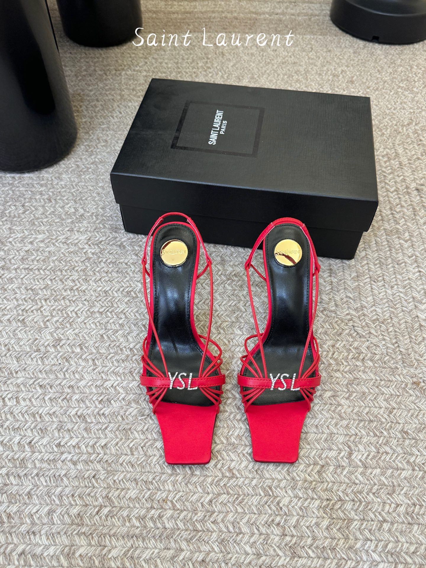 圣罗兰Saint Lauren* ss新YSL Logo方头凉鞋Ysl走秀款高跟鞋 各种小裙子搭配起来 