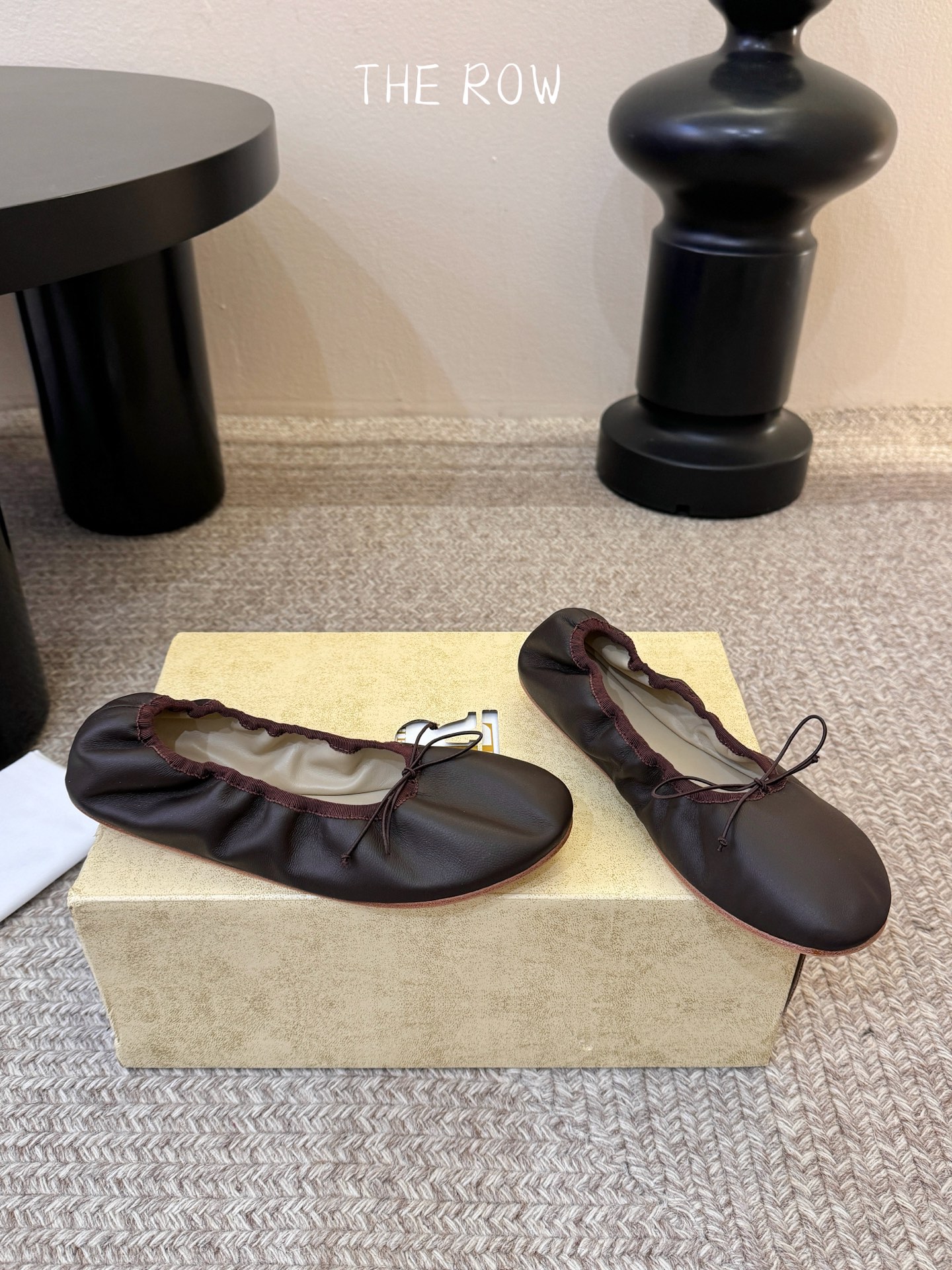 the row26春夏新款松紧芭蕾舞跳舞鞋平底单鞋奶奶鞋！据说这是本年度最美丽的芭蕾舞 奶奶鞋，法式优雅