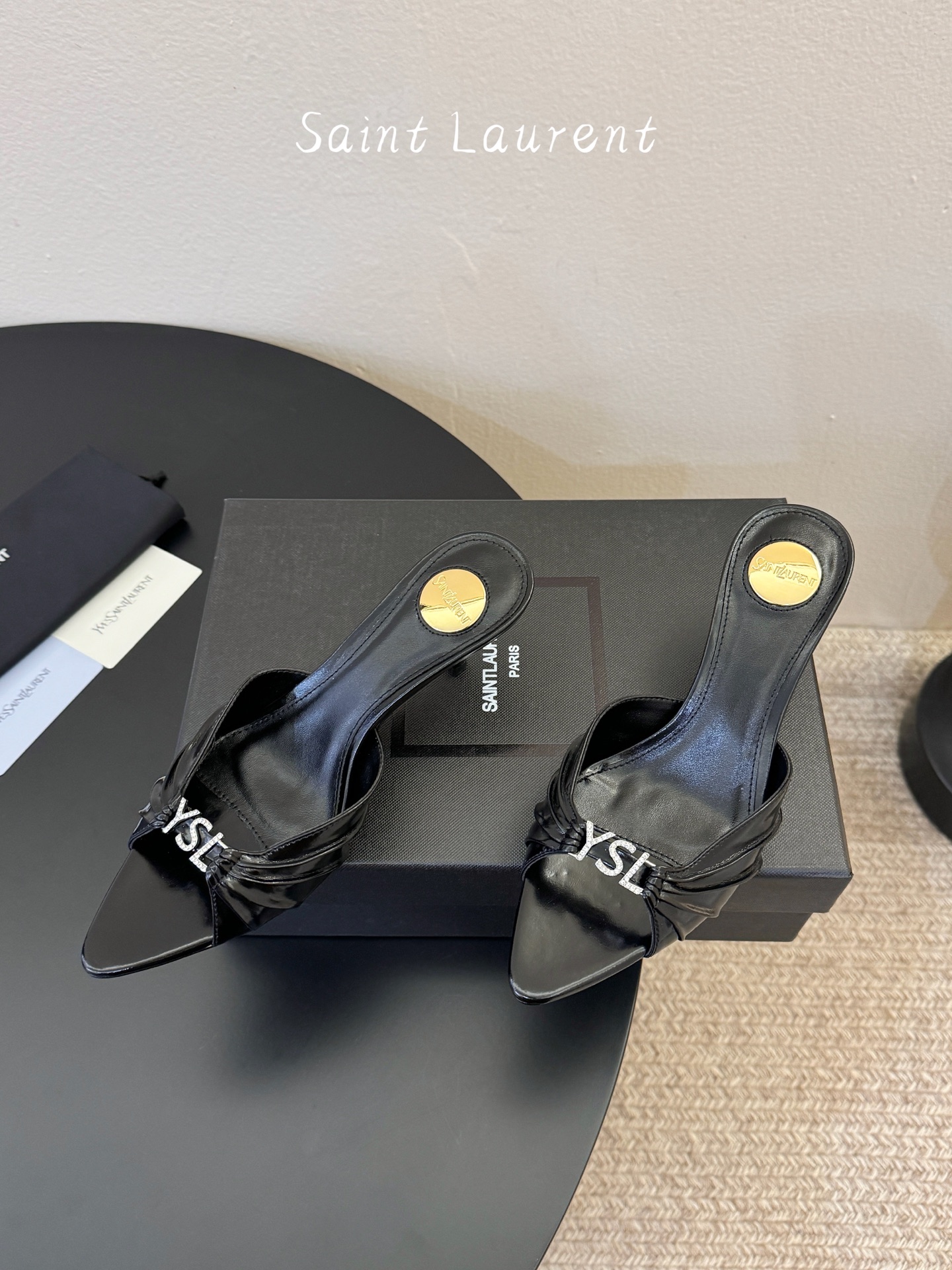 圣罗兰Saint Lauren* ss新YSL Logo小跟鞋拖Ysl走秀款高跟鞋 各种小裙子搭配起来 