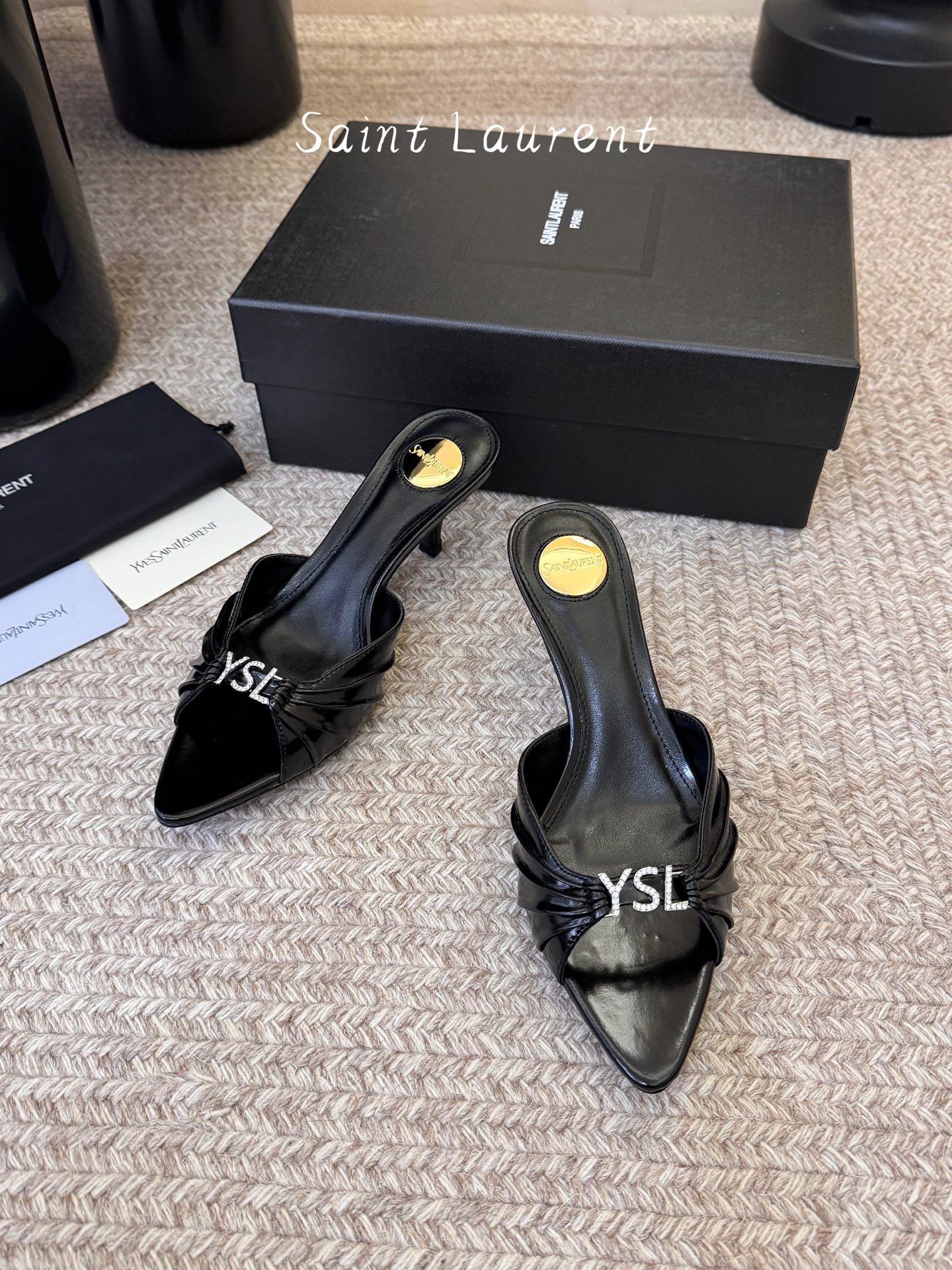 圣罗兰Saint Lauren* ss新YSL Logo小跟鞋拖Ysl走秀款高跟鞋 各种小裙子搭配起来 