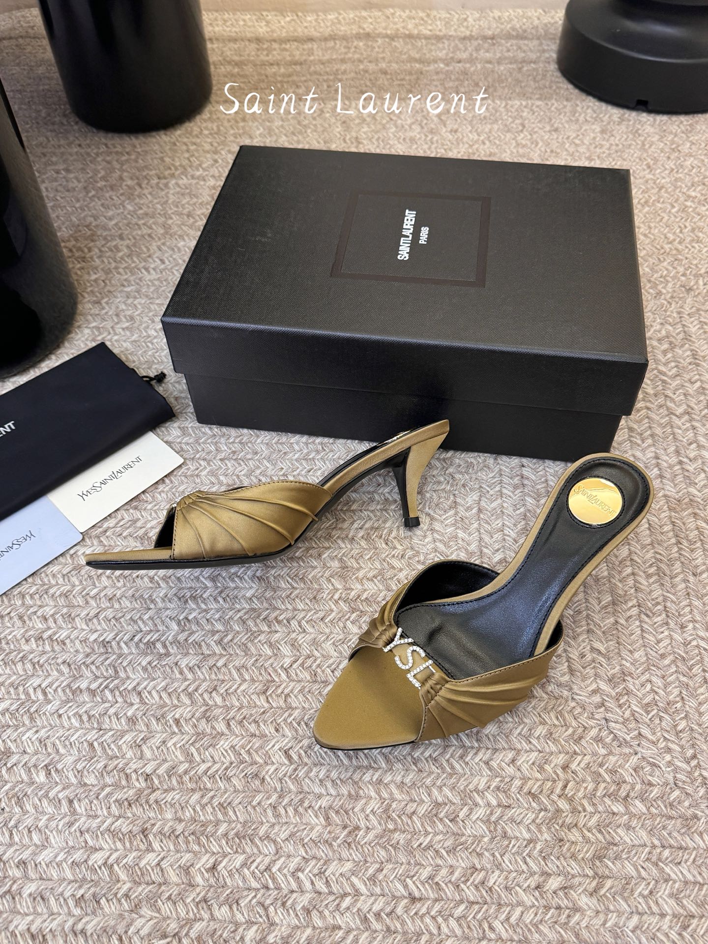 圣罗兰Saint Lauren* ss新YSL Logo小跟鞋拖Ysl走秀款高跟鞋 各种小裙子搭配起来 