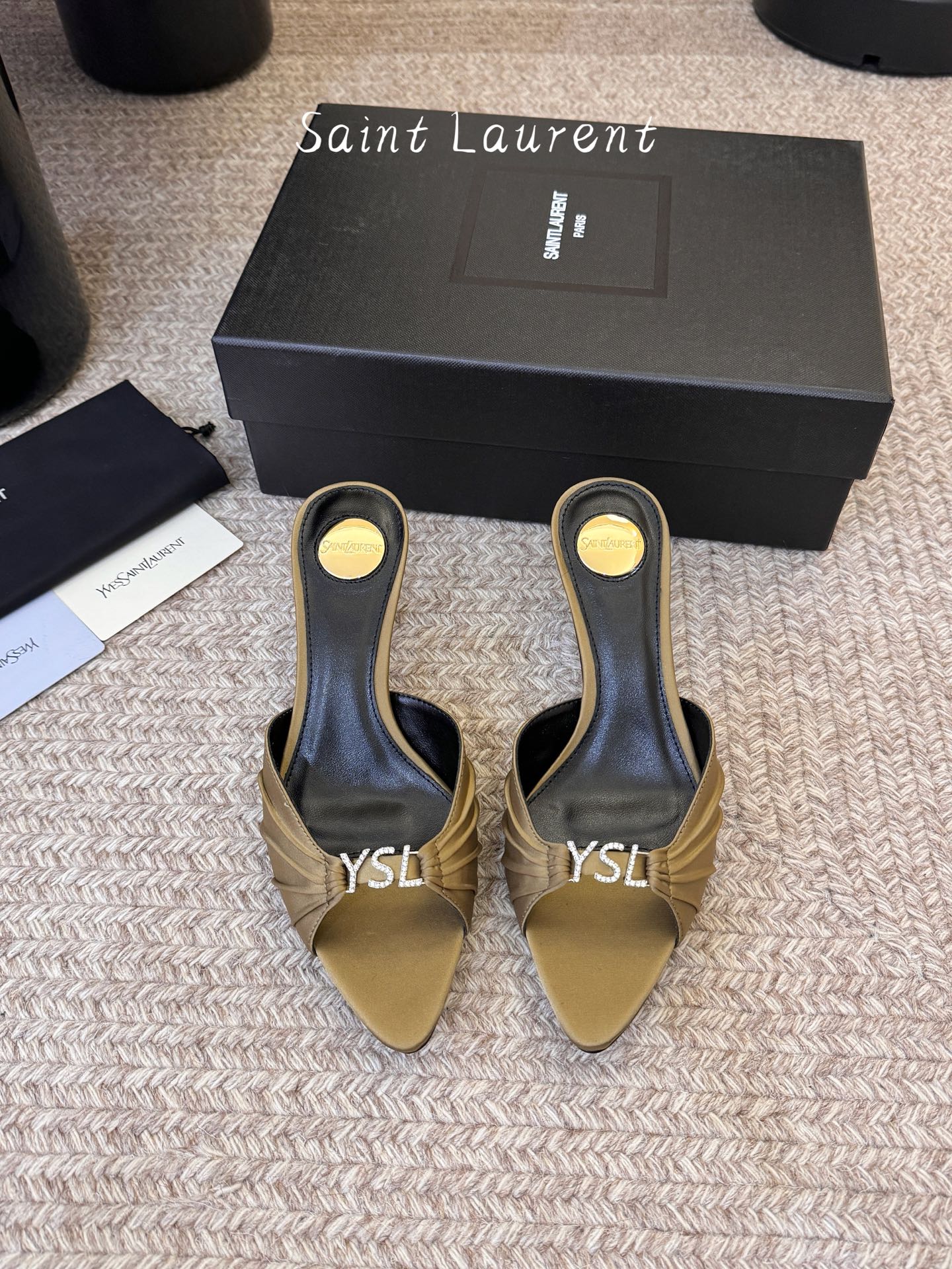 圣罗兰Saint Lauren* ss新YSL Logo小跟鞋拖Ysl走秀款高跟鞋 各种小裙子搭配起来 