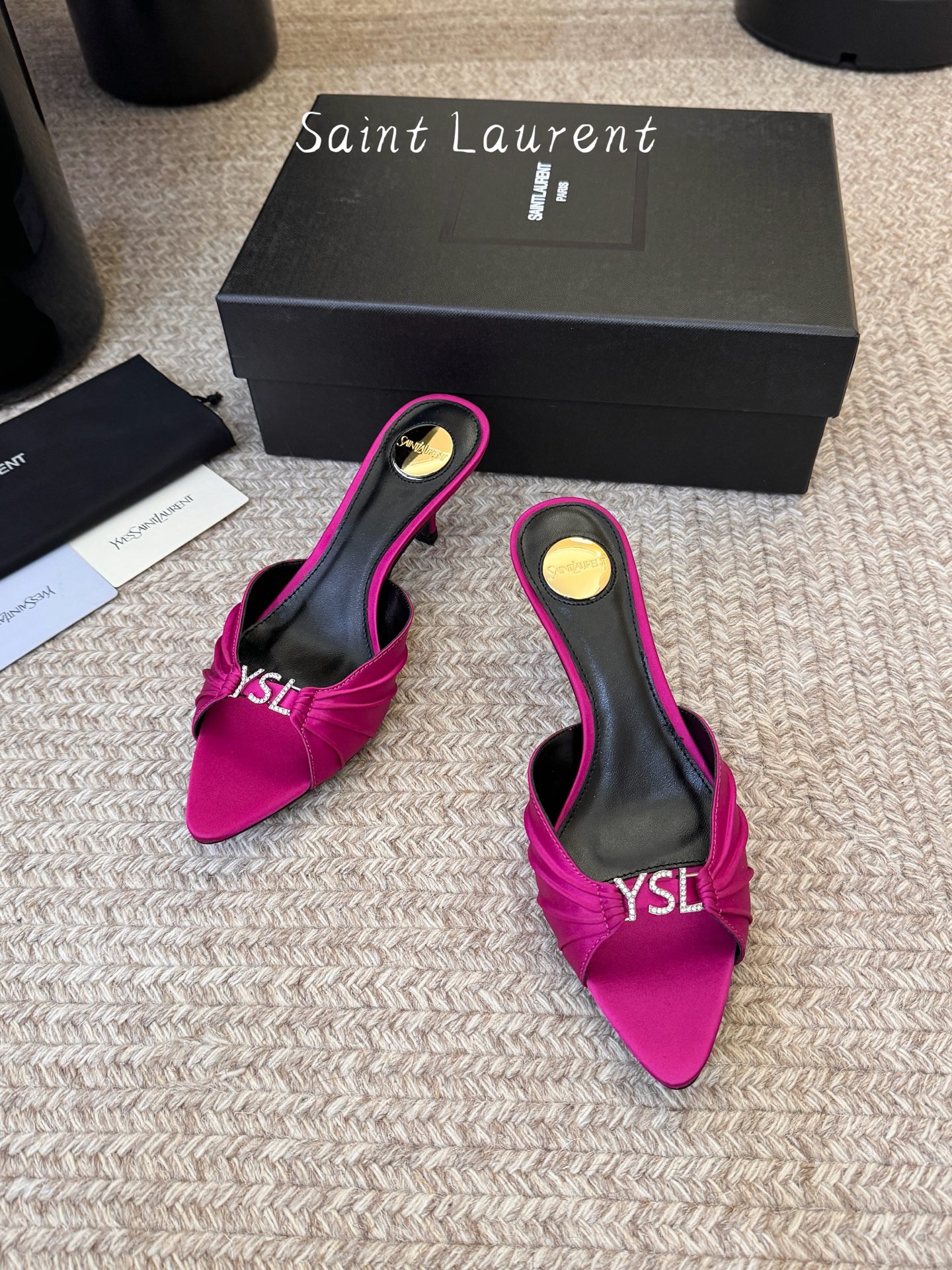 圣罗兰Saint Lauren* ss新YSL Logo小跟鞋拖Ysl走秀款高跟鞋 各种小裙子搭配起来 