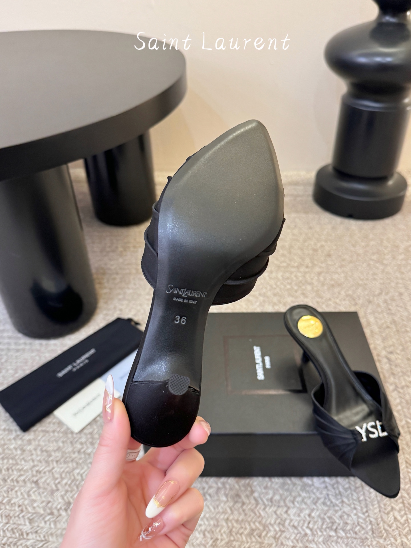 圣罗兰Saint Lauren* ss新YSL Logo小跟鞋拖Ysl走秀款高跟鞋 各种小裙子搭配起来 