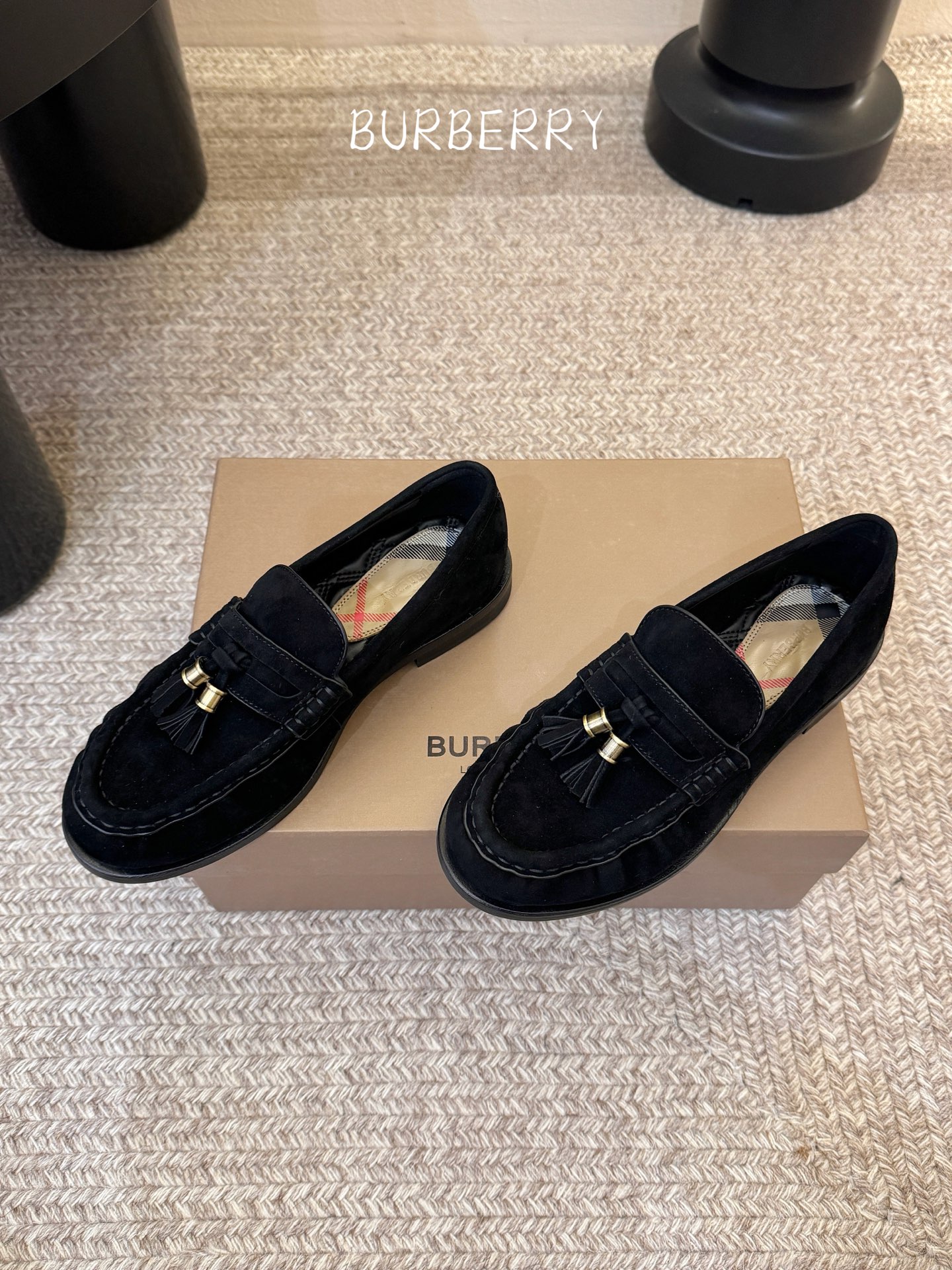 BURBERRY～博柏利、巴宝莉BBR F049 出自设计师Daniel Lee 26ss/春夏全新设计