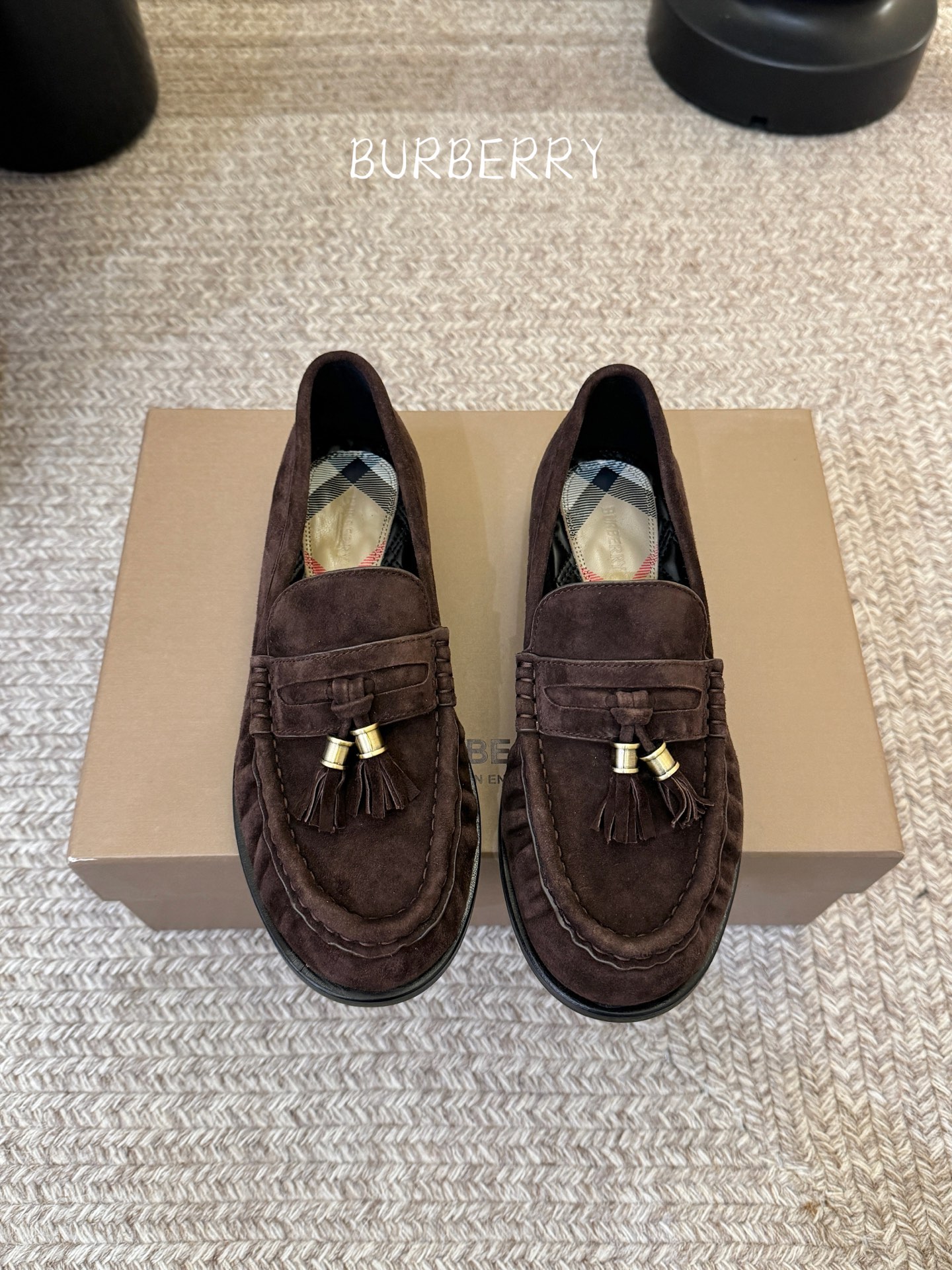 BURBERRY～博柏利、巴宝莉BBR F049 出自设计师Daniel Lee 26ss/春夏全新设计