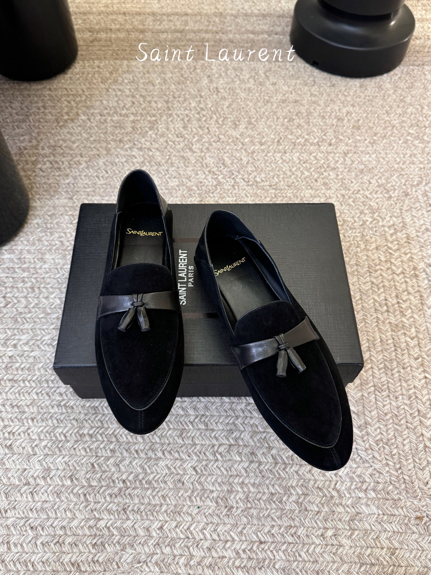 Saint Laurent圣罗兰经典乐福小皮鞋 超级超级无敌火爆的一个款这款我们家每个版面的五金扣都要开