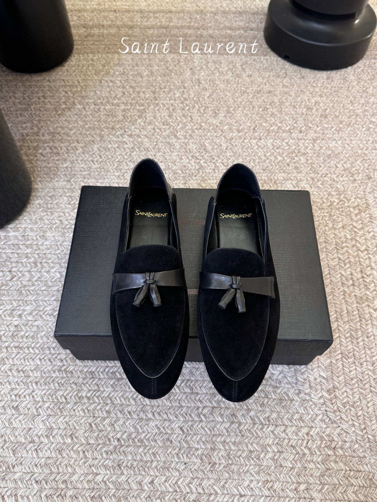 Saint Laurent圣罗兰经典乐福小皮鞋 超级超级无敌火爆的一个款这款我们家每个版面的五金扣都要开