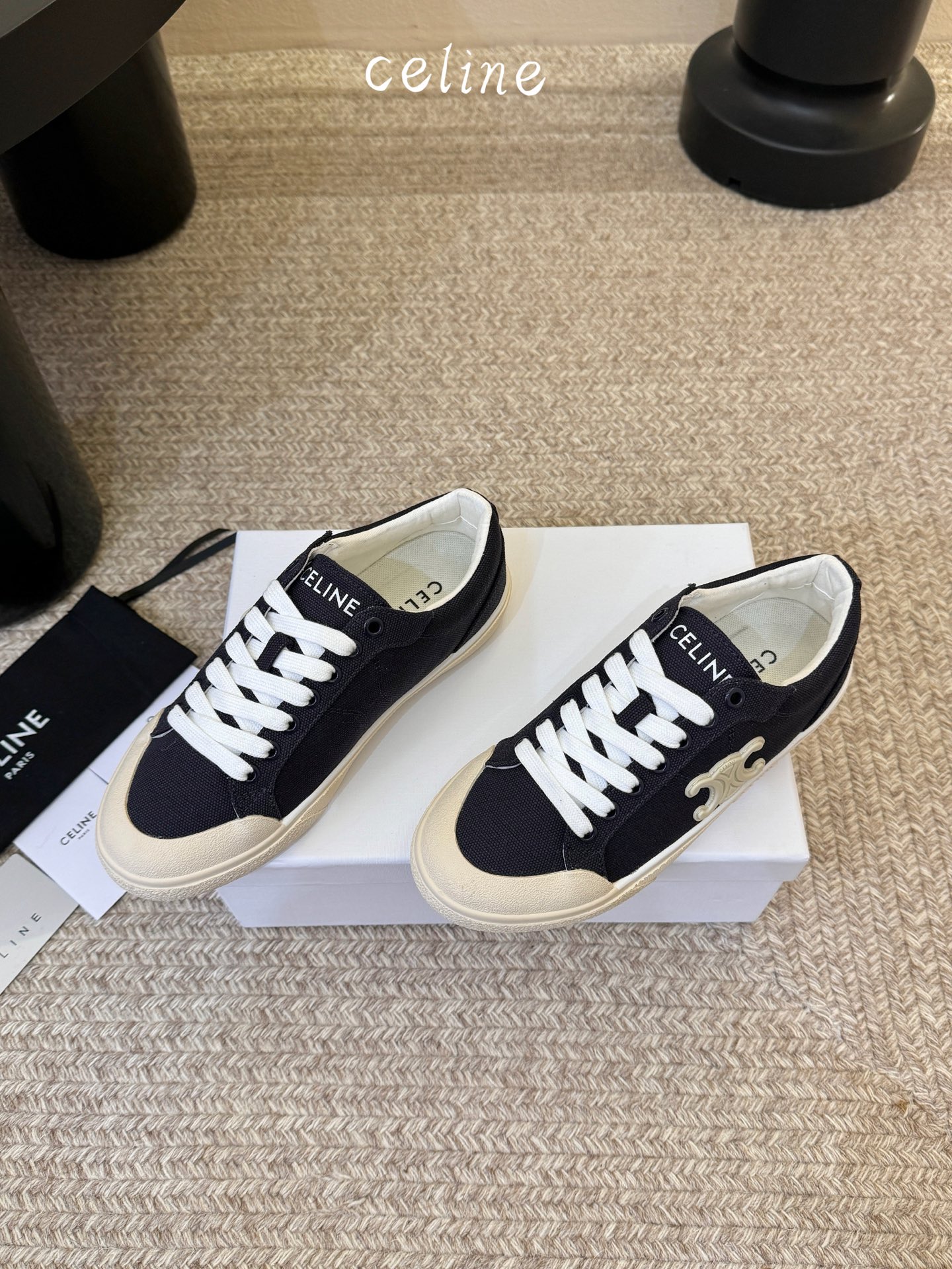 CELIN* 低帮凯旋门帆布鞋鞋后帮和侧面压印CELINE标志厚底面包鞋2025春夏新款女凯旋门徽标系带