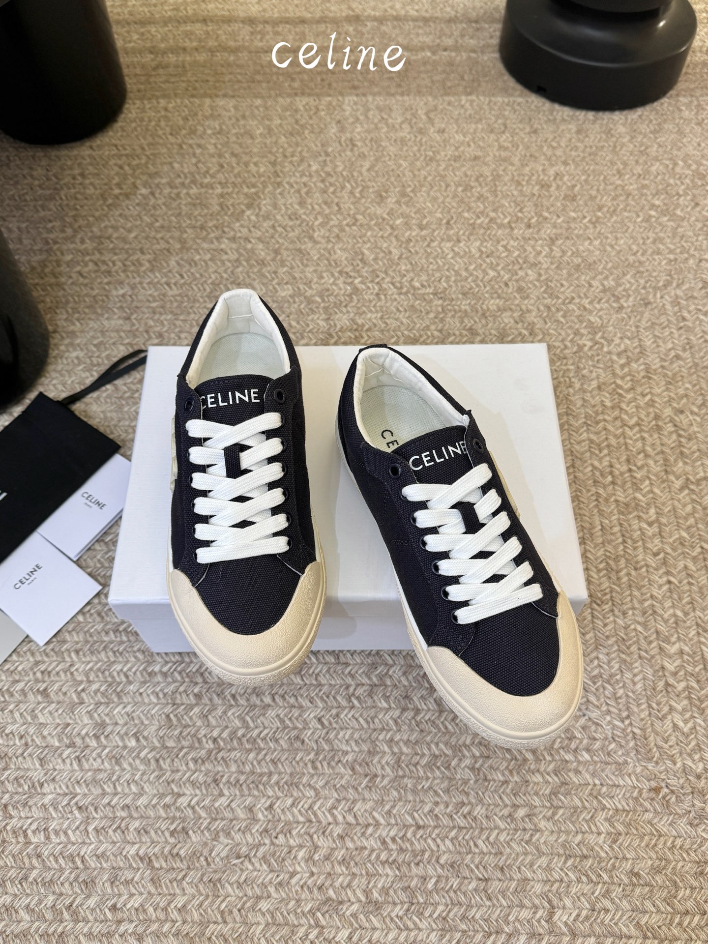 CELIN* 低帮凯旋门帆布鞋鞋后帮和侧面压印CELINE标志厚底面包鞋2025春夏新款女凯旋门徽标系带
