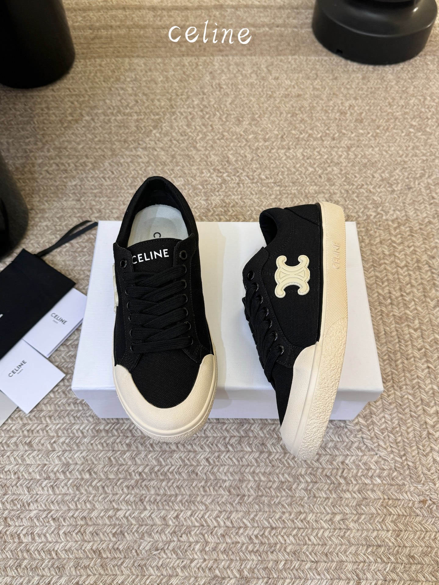 CELIN* 低帮凯旋门帆布鞋鞋后帮和侧面压印CELINE标志厚底面包鞋2025春夏新款女凯旋门徽标系带
