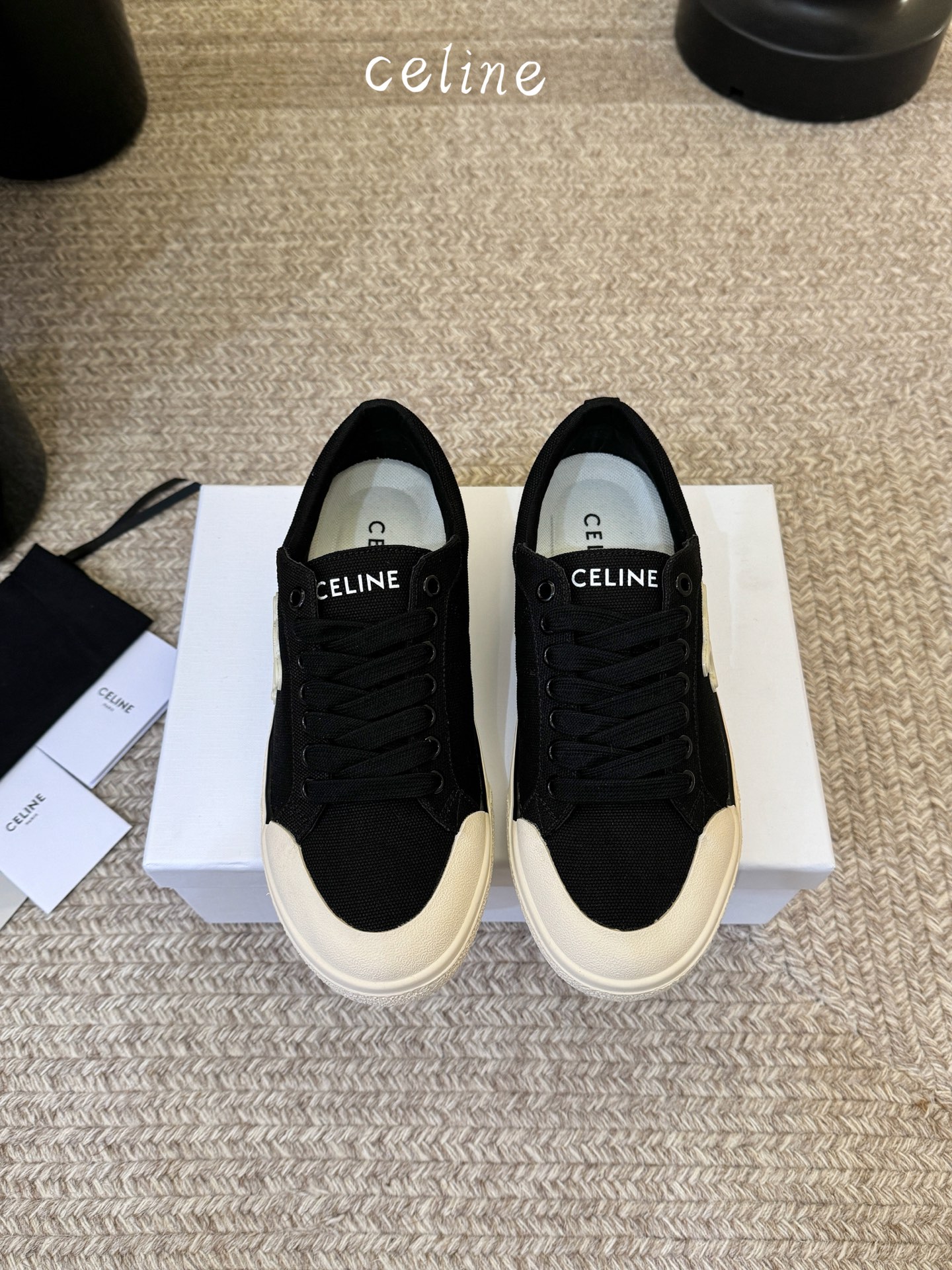 CELIN* 低帮凯旋门帆布鞋鞋后帮和侧面压印CELINE标志厚底面包鞋2025春夏新款女凯旋门徽标系带