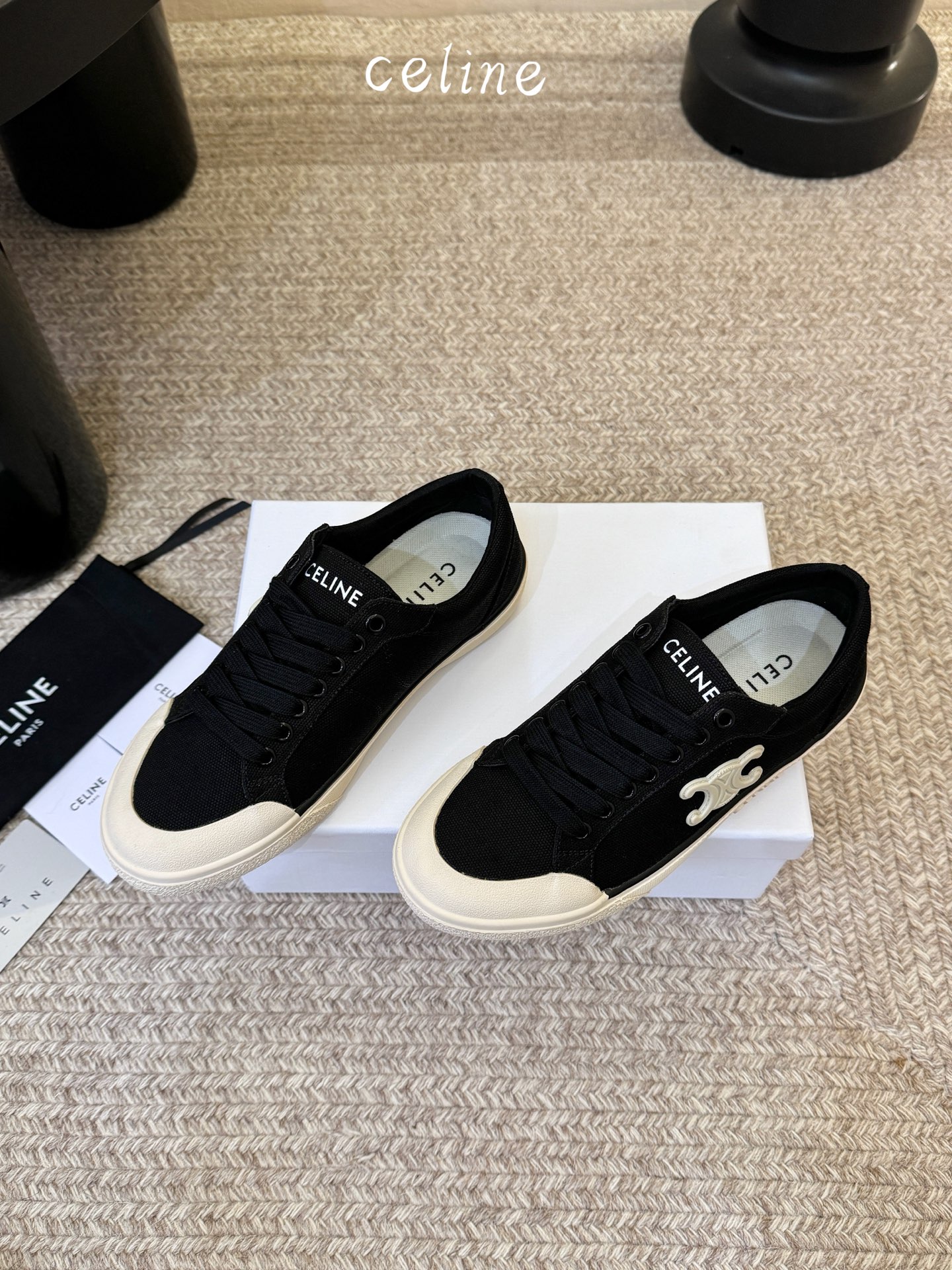 CELIN* 低帮凯旋门帆布鞋鞋后帮和侧面压印CELINE标志厚底面包鞋2025春夏新款女凯旋门徽标系带