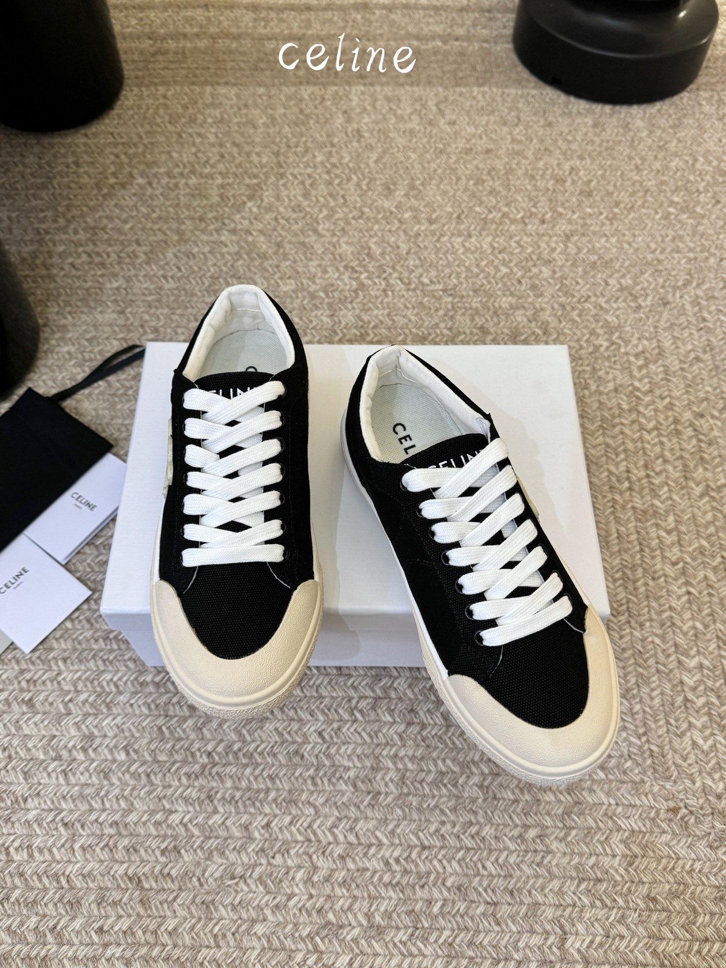 CELIN* 低帮凯旋门帆布鞋鞋后帮和侧面压印CELINE标志厚底面包鞋2025春夏新款女凯旋门徽标系带