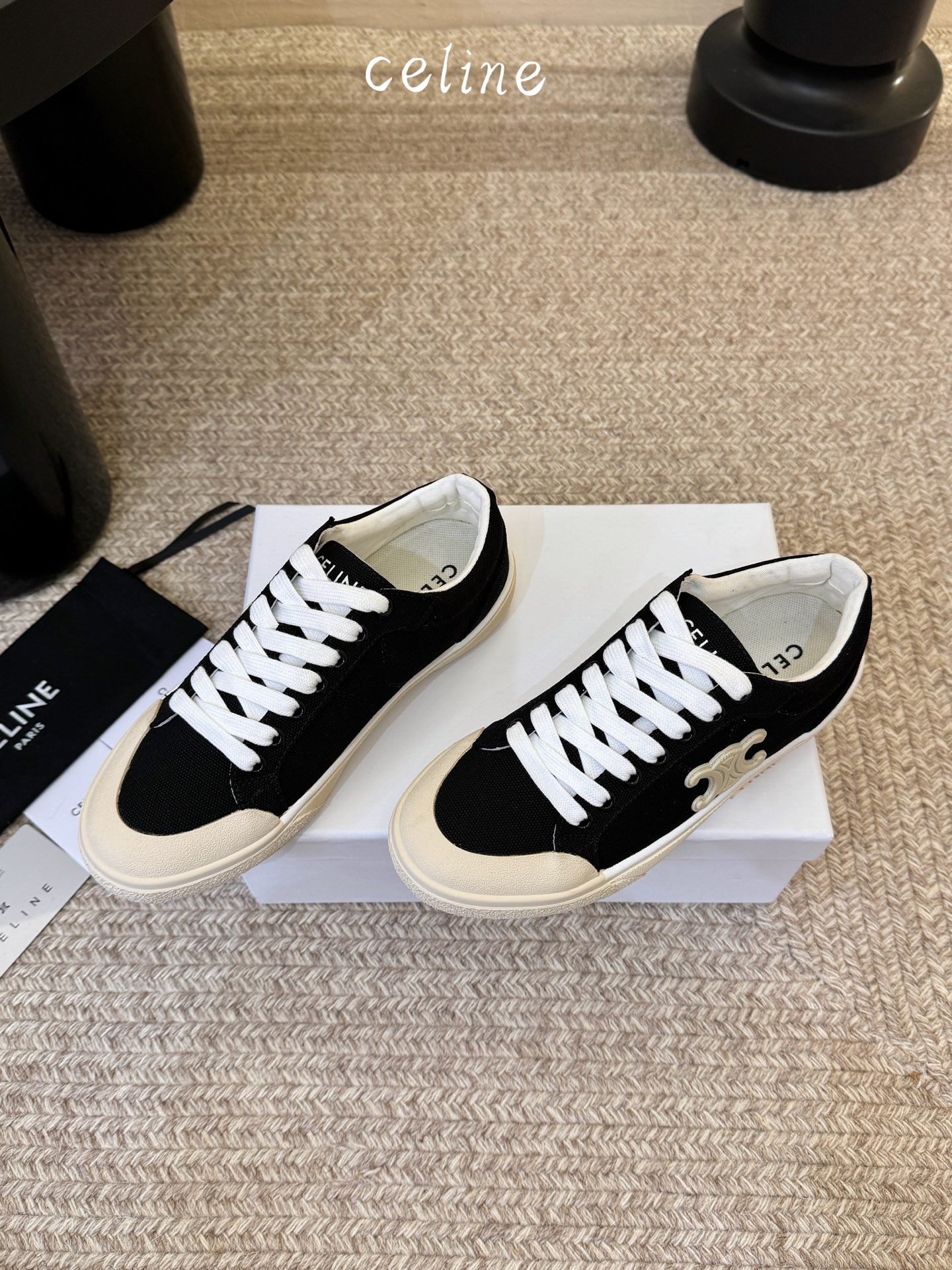 CELIN* 低帮凯旋门帆布鞋鞋后帮和侧面压印CELINE标志厚底面包鞋2025春夏新款女凯旋门徽标系带