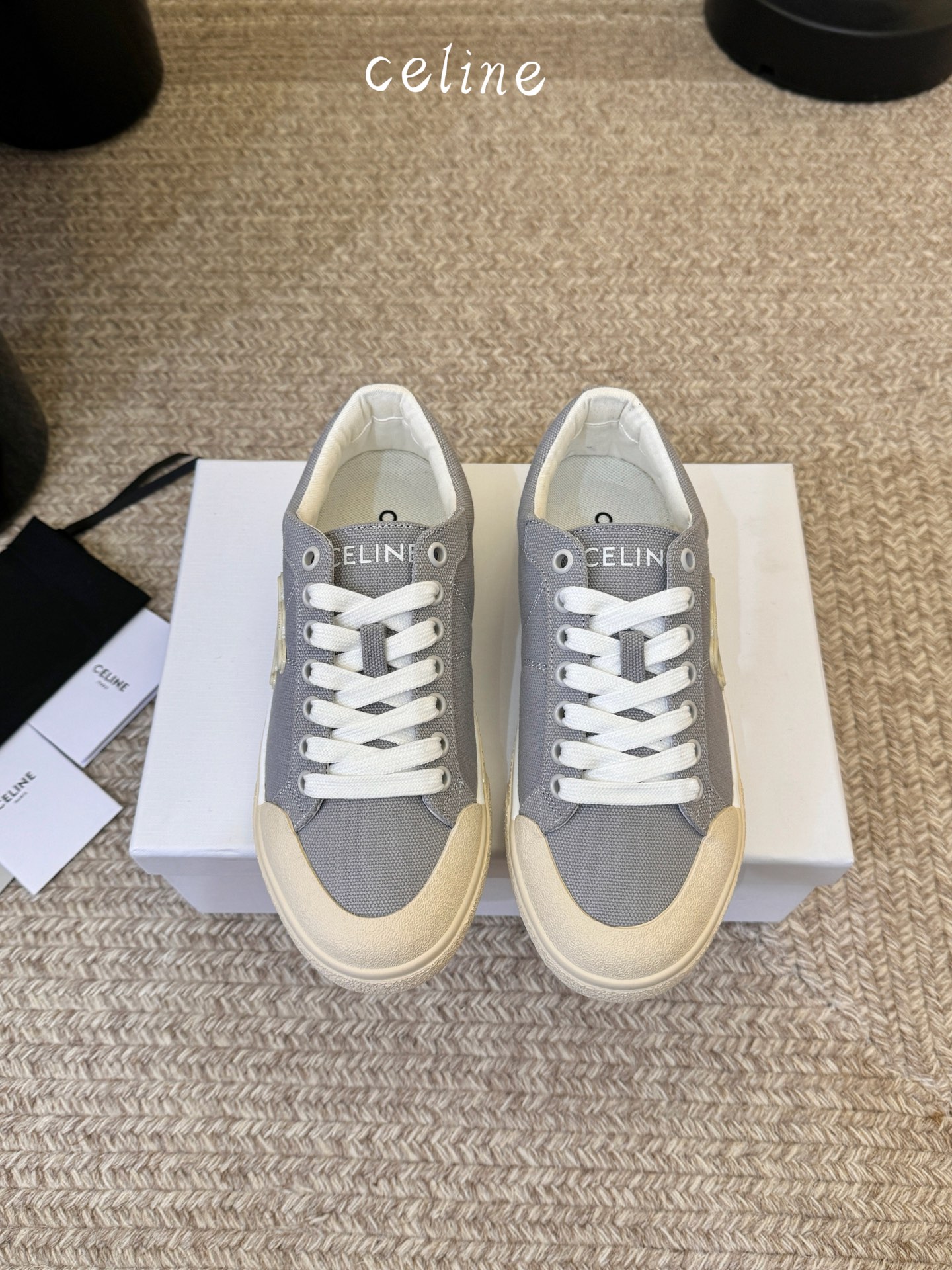 CELIN* 低帮凯旋门帆布鞋鞋后帮和侧面压印CELINE标志厚底面包鞋2025春夏新款女凯旋门徽标系带