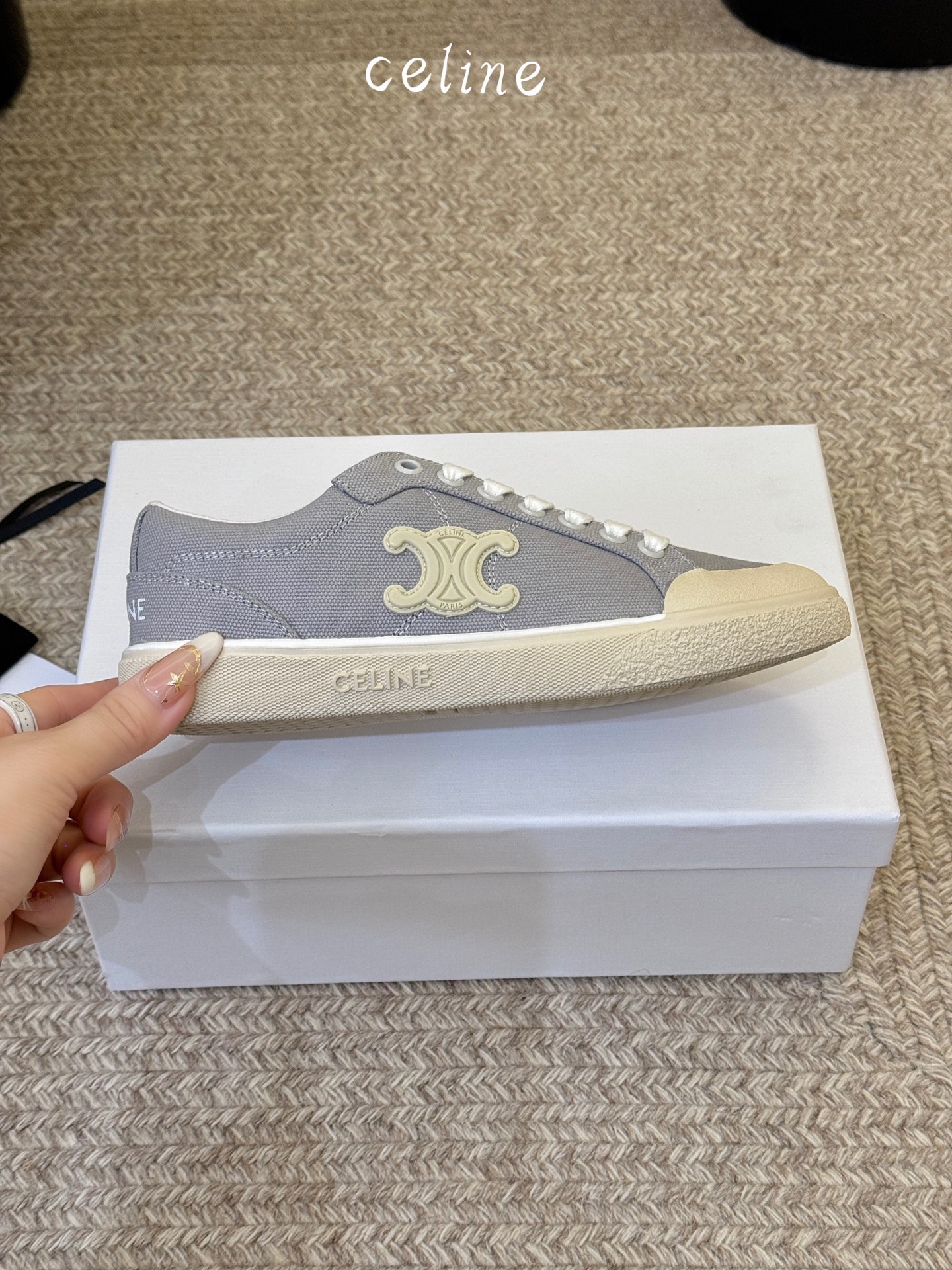 CELIN* 低帮凯旋门帆布鞋鞋后帮和侧面压印CELINE标志厚底面包鞋2025春夏新款女凯旋门徽标系带