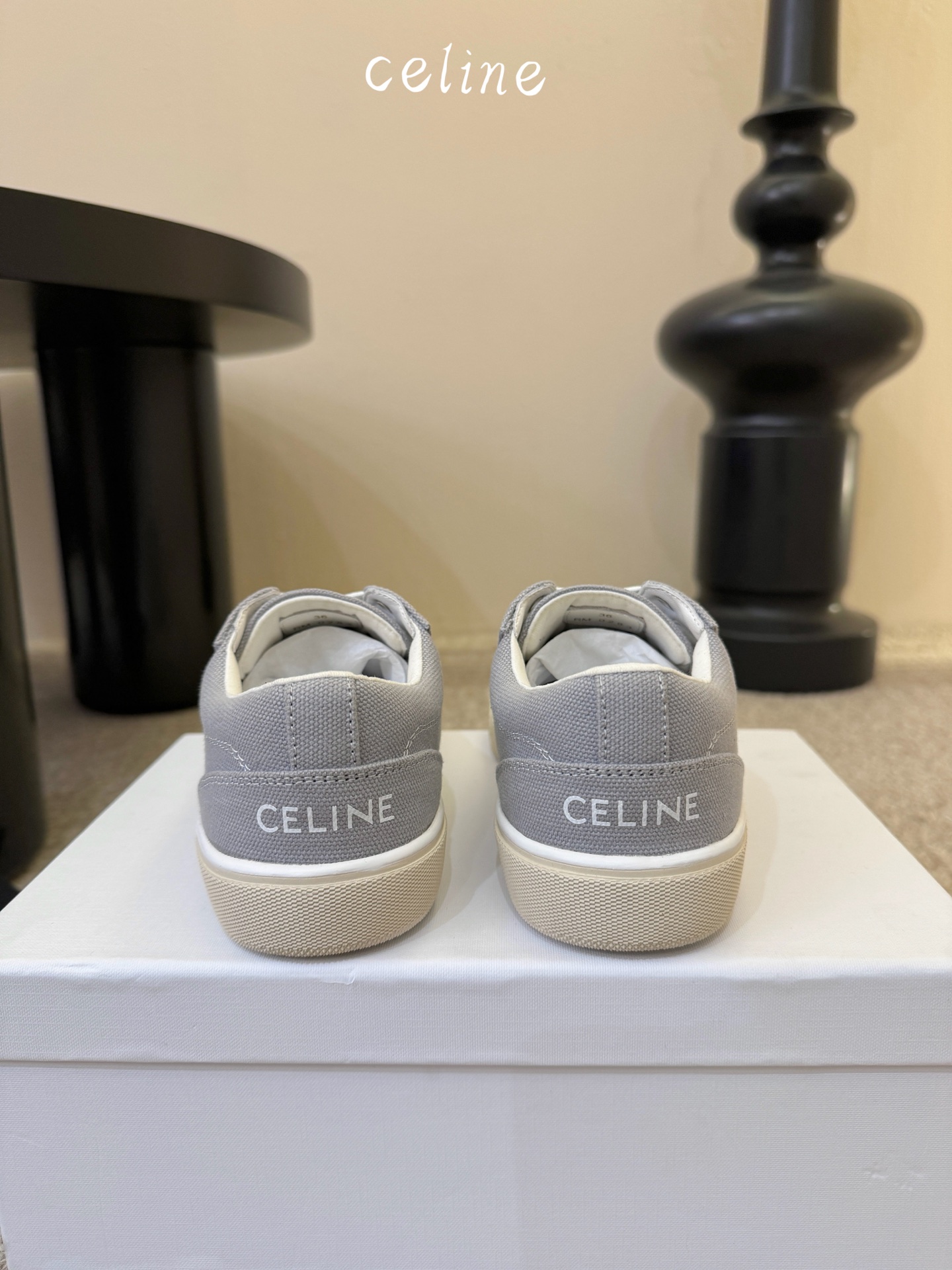 CELIN* 低帮凯旋门帆布鞋鞋后帮和侧面压印CELINE标志厚底面包鞋2025春夏新款女凯旋门徽标系带