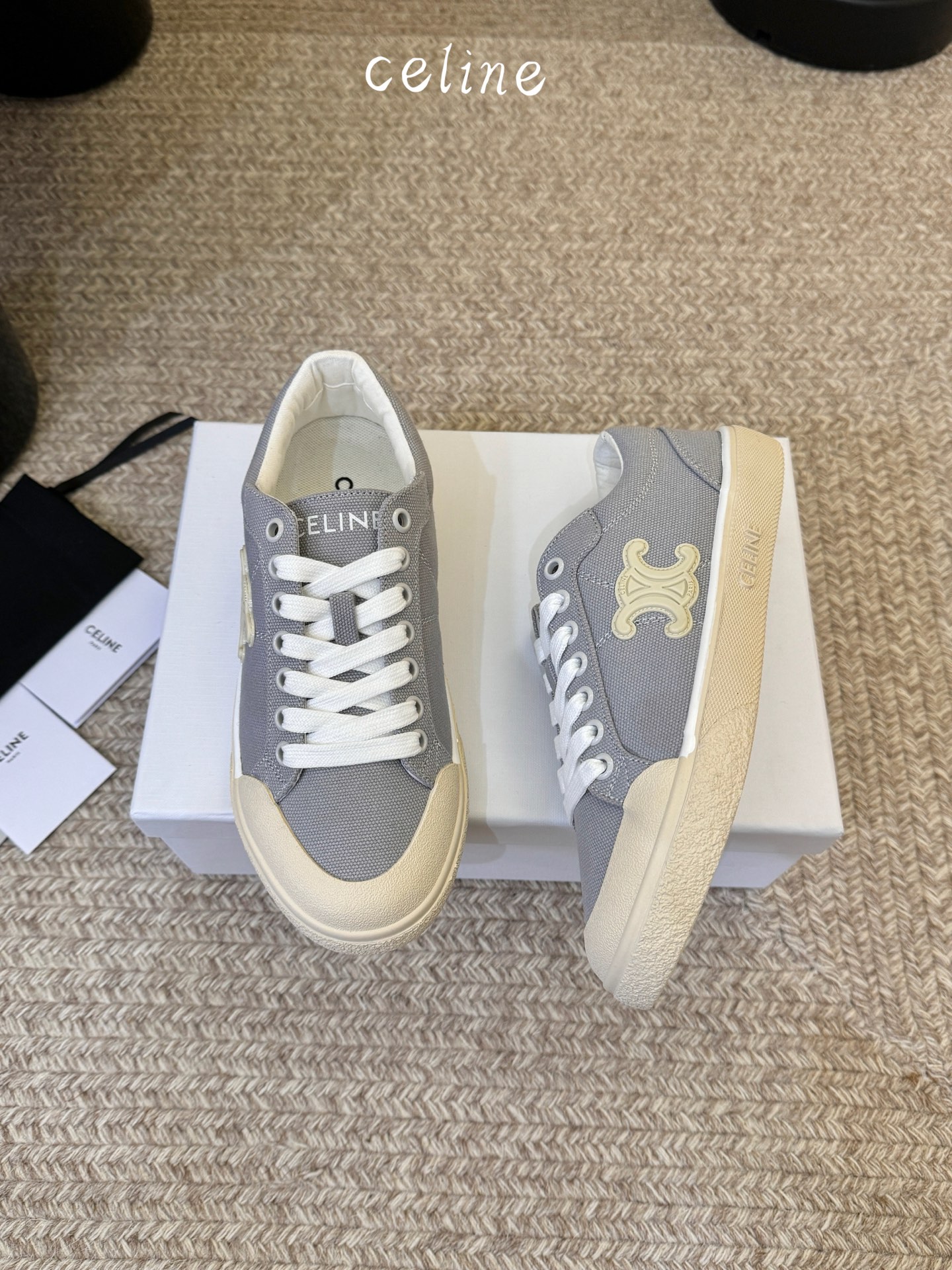 CELIN* 低帮凯旋门帆布鞋鞋后帮和侧面压印CELINE标志厚底面包鞋2025春夏新款女凯旋门徽标系带