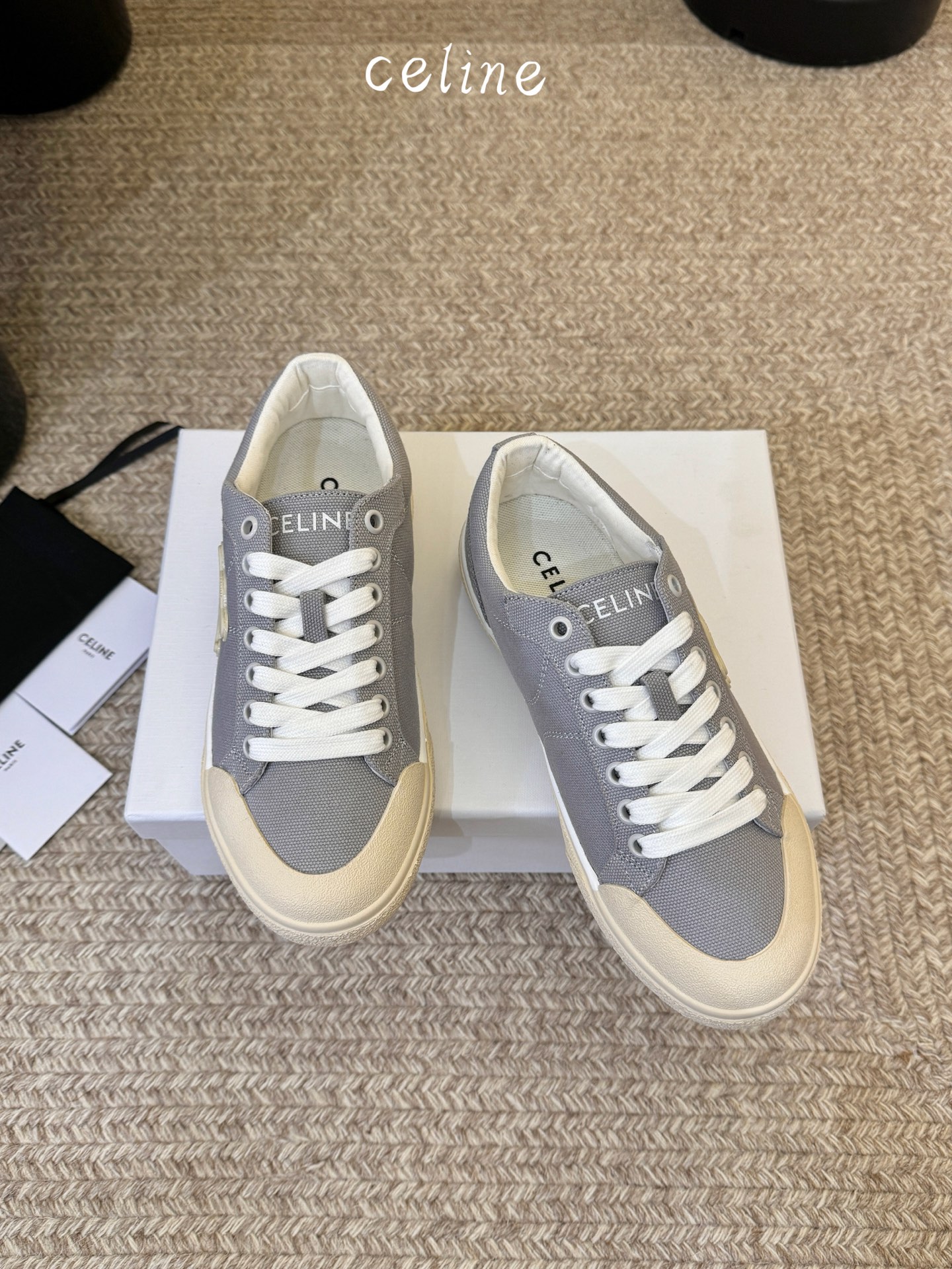 CELIN* 低帮凯旋门帆布鞋鞋后帮和侧面压印CELINE标志厚底面包鞋2025春夏新款女凯旋门徽标系带