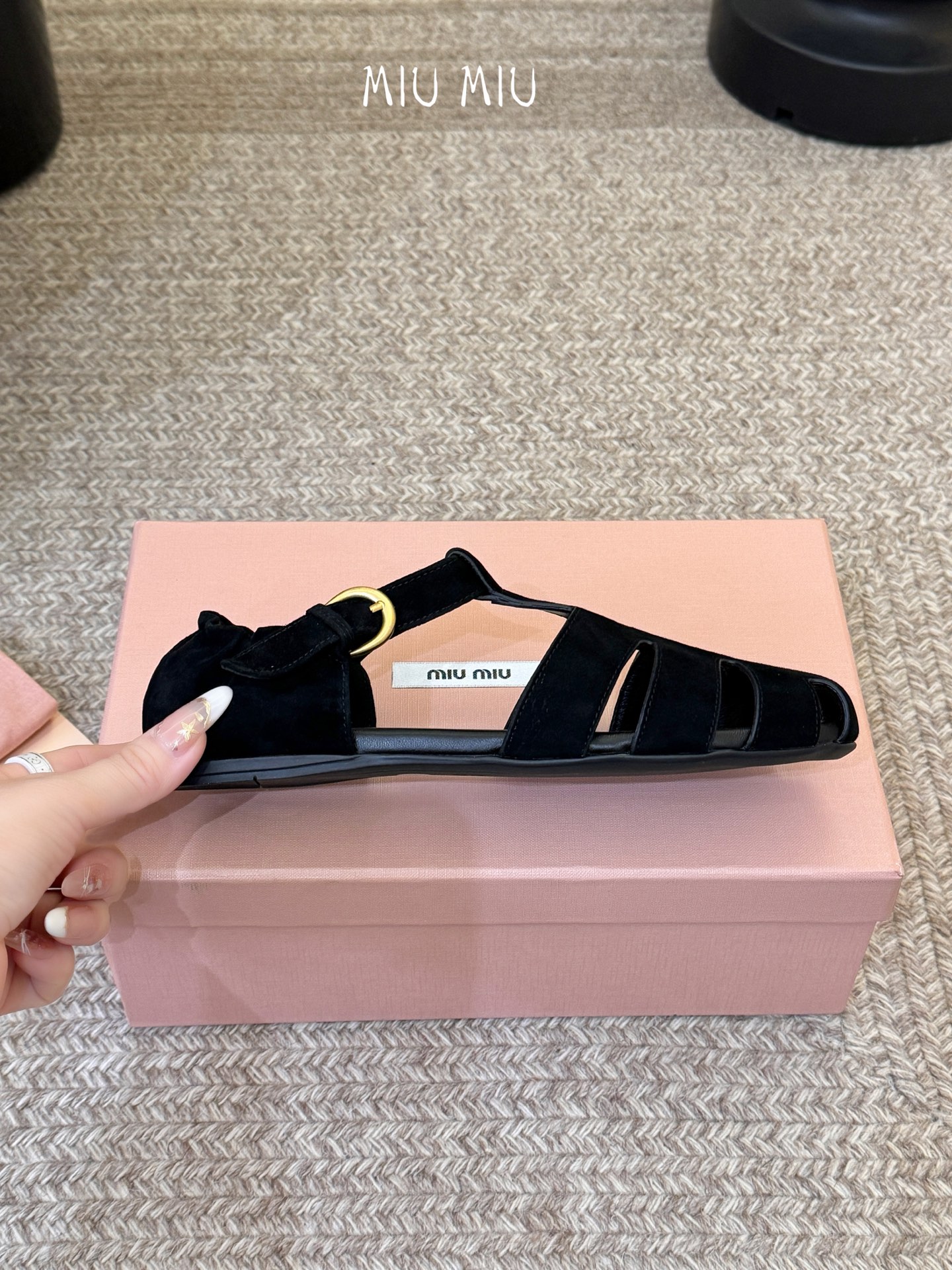 MiuMiu 缪缪 早春新款 走秀新款罗马鞋玛丽珍芭蕾舞鞋官方春夏走秀新款，时髦百搭·即可咸又可甜 一点