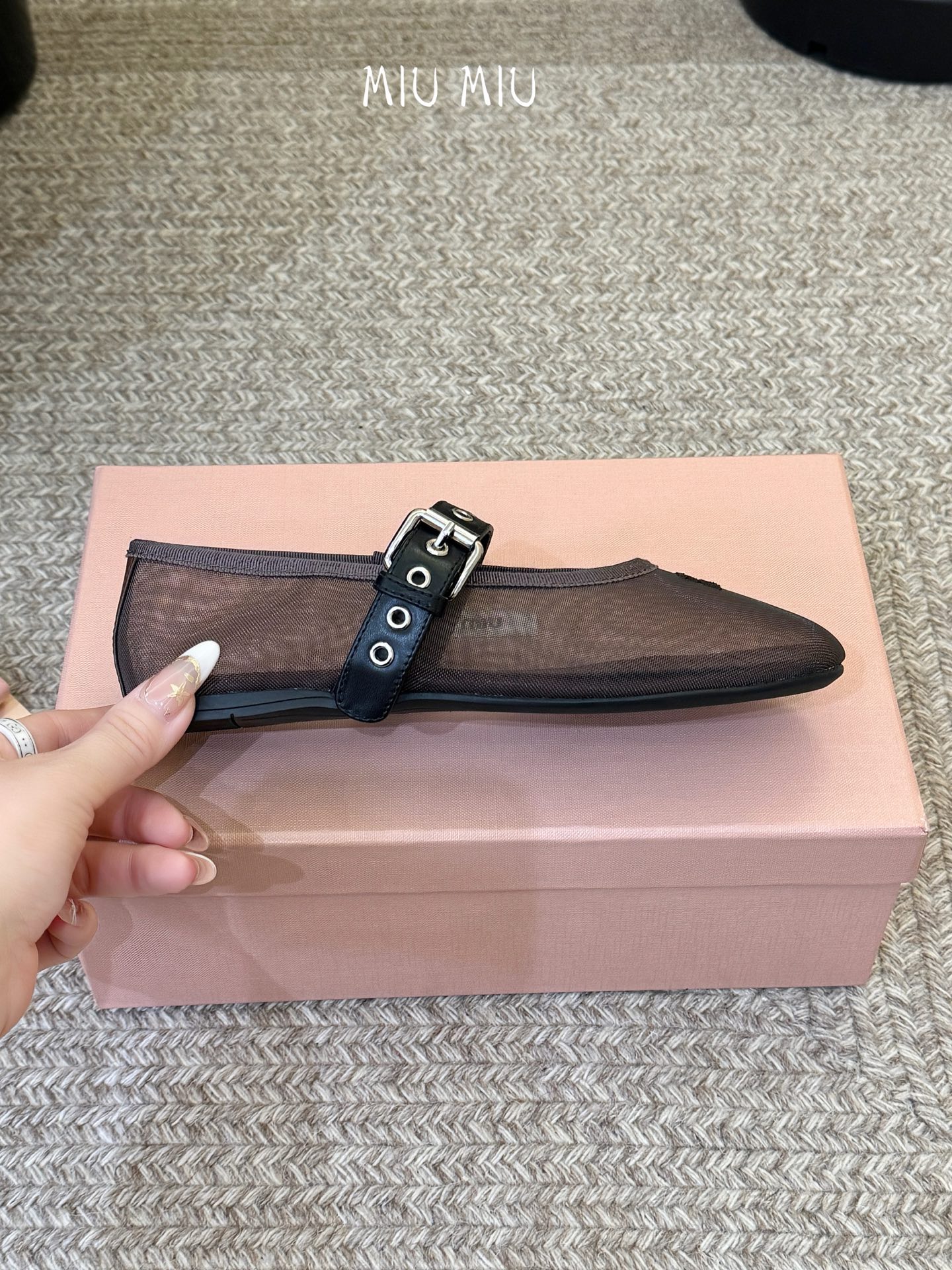 Miu Miu 镂空编织芭蕾鞋单鞋缪缪女士蝴蝶结装饰缎面芭蕾舞平底鞋独家高版 Miu Mi*春夏芭蕾网纱