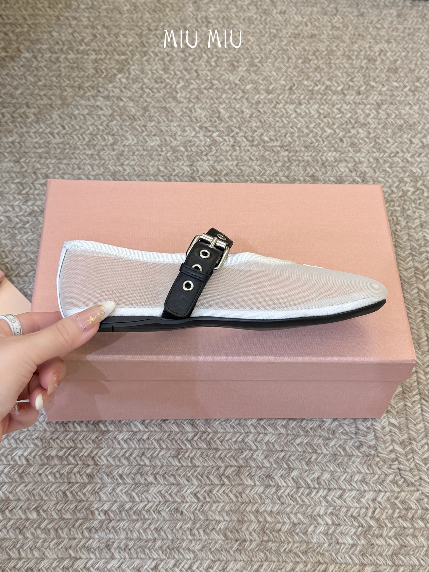 Miu Miu 镂空编织芭蕾鞋单鞋缪缪女士蝴蝶结装饰缎面芭蕾舞平底鞋独家高版 Miu Mi*春夏芭蕾网纱