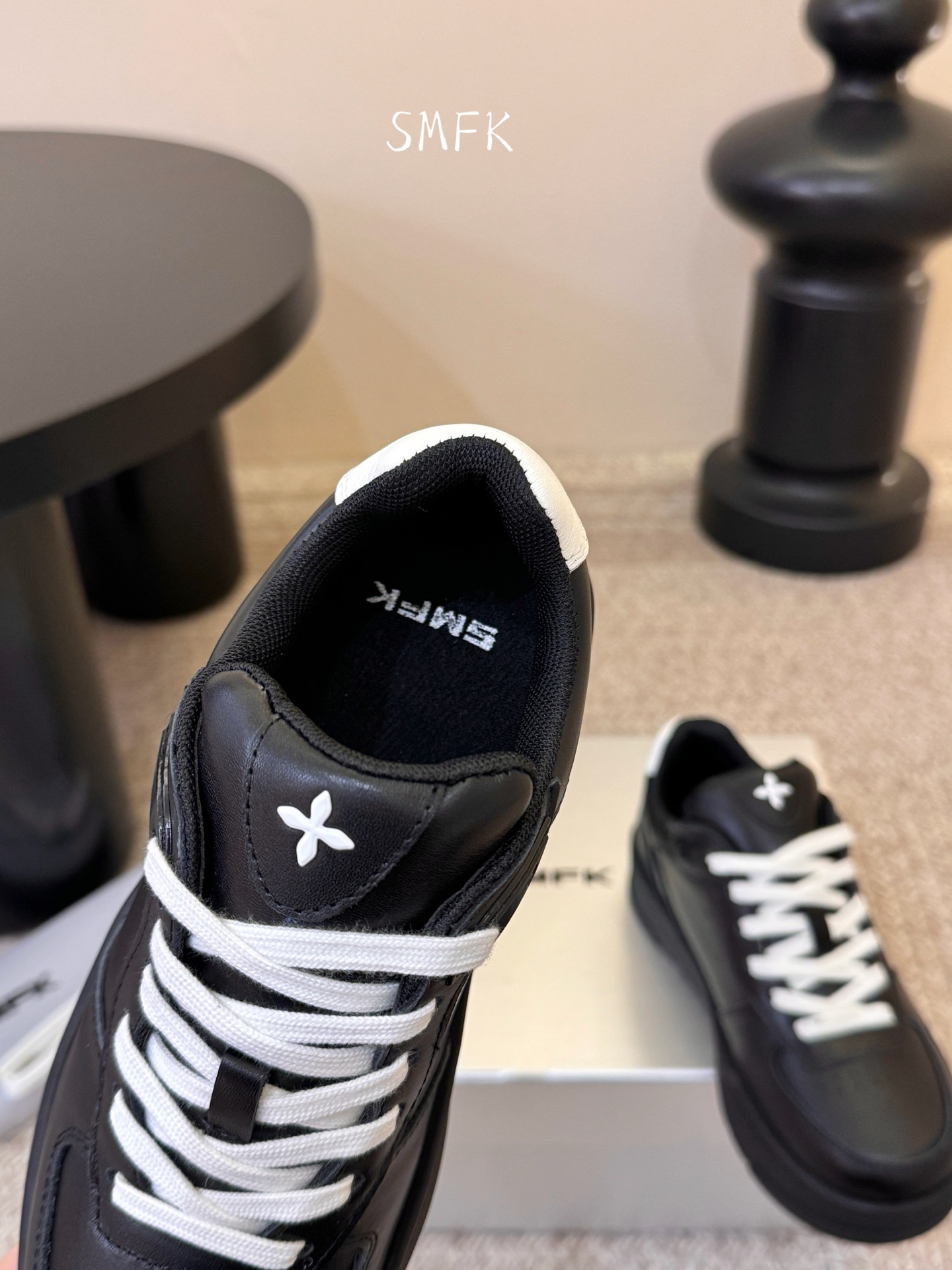 SMFK 小众潮牌 春夏新款 十字花 大头厚底 德比鞋百搭的极简风国潮，新作继承了诸多品牌制胜的流行元素