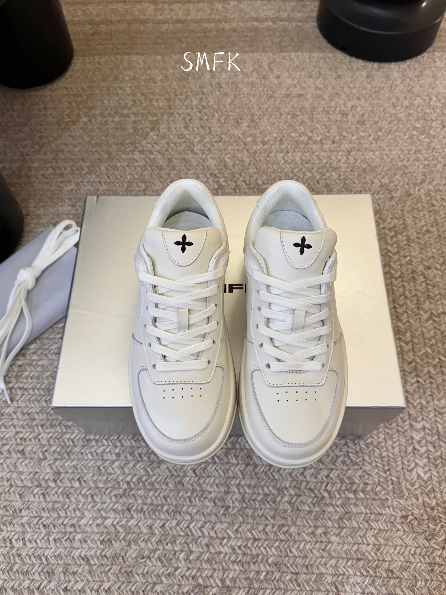 SMFK 小众潮牌 春夏新款 十字花 大头厚底 德比鞋百搭的极简风国潮，新作继承了诸多品牌制胜的流行元素