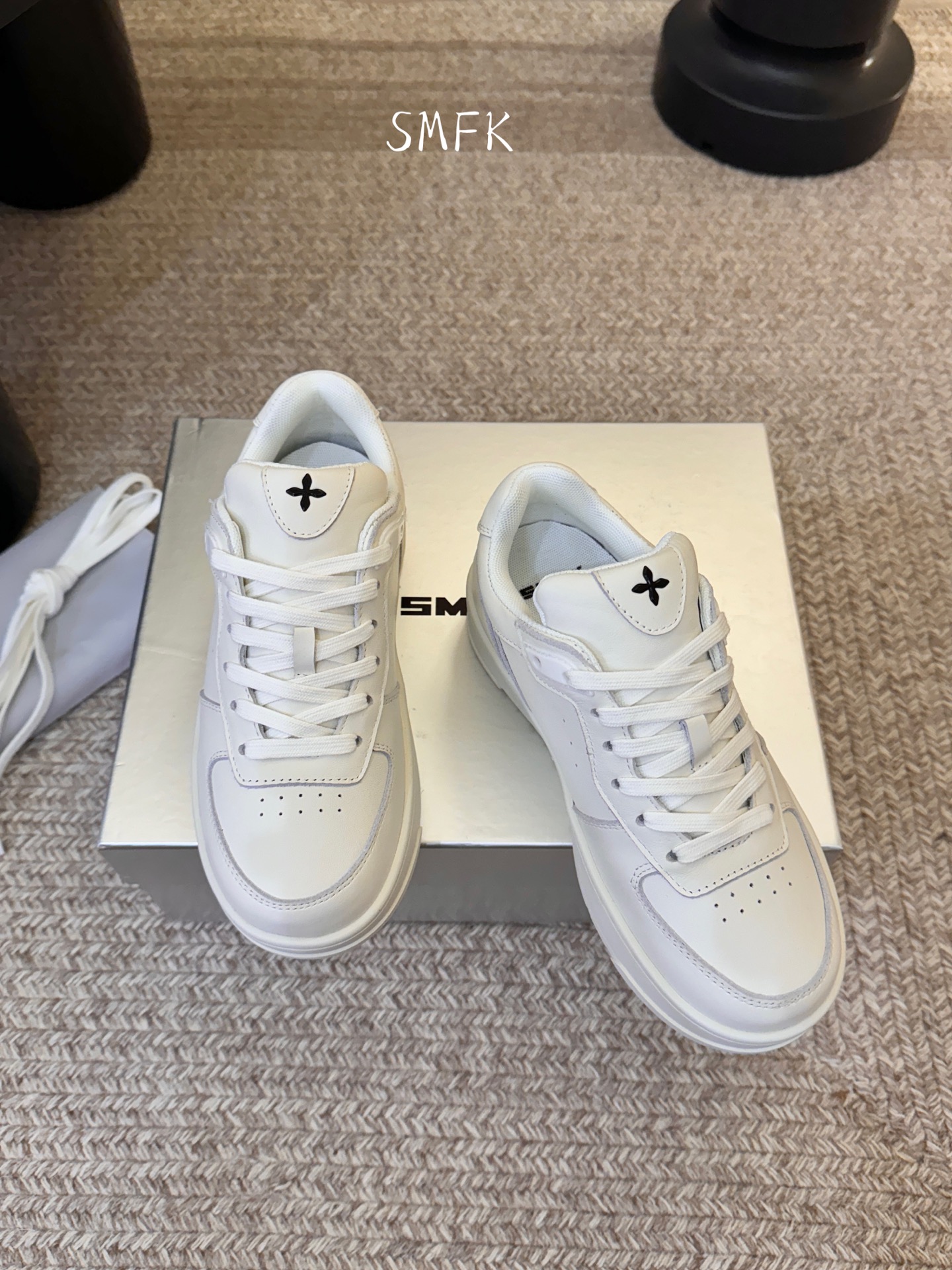 SMFK 小众潮牌 春夏新款 十字花 大头厚底 德比鞋百搭的极简风国潮，新作继承了诸多品牌制胜的流行元素